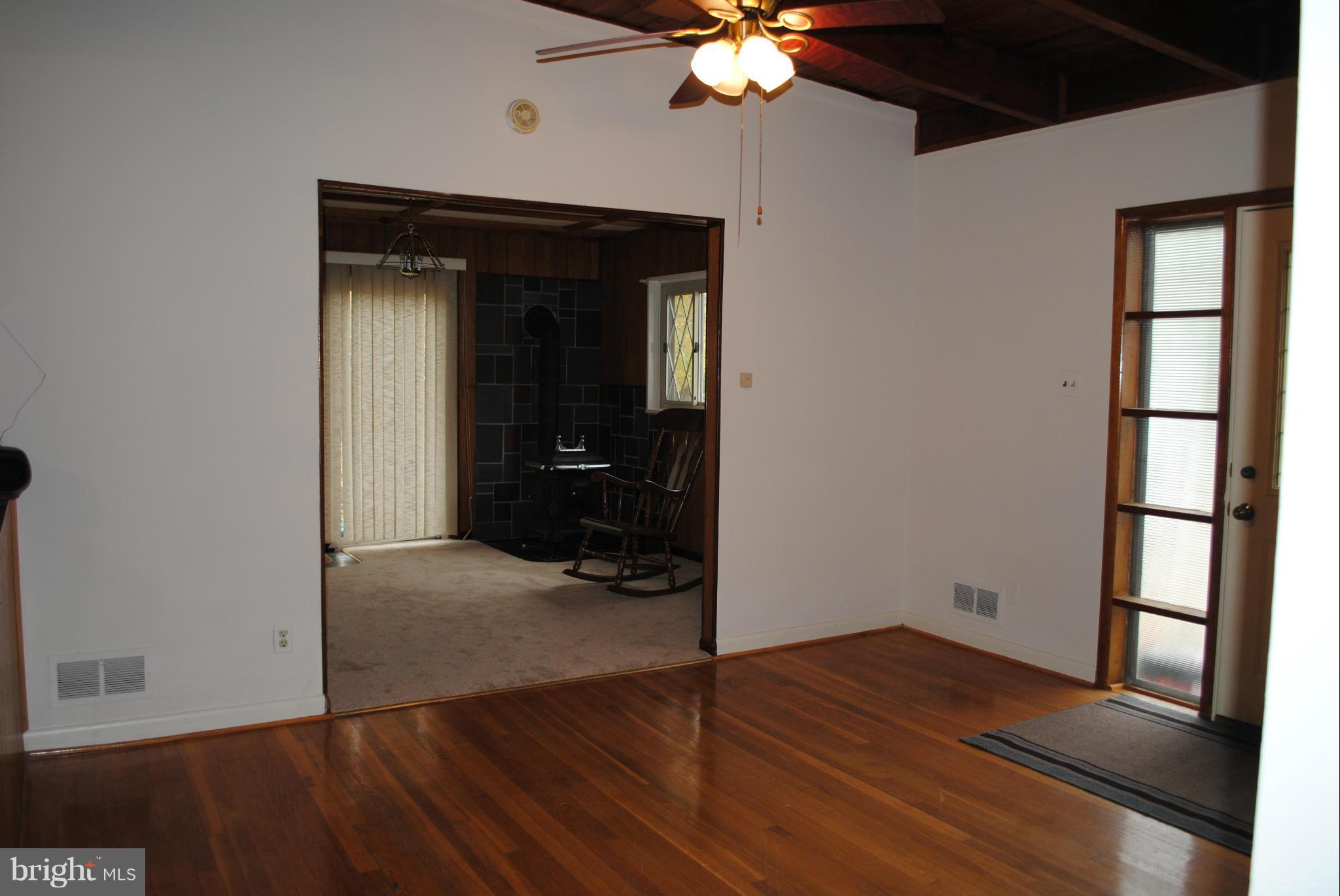 SOUTH HAMPTON VILLAGE SU - Residential