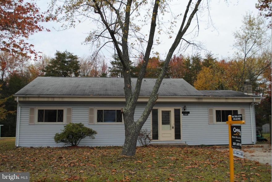 CHARMING RAMBLER W/ADDITION-GORGEOUS WOOD CEILINGS!!! ENORMOUS KITCHEN W/OPEN FLOOR PLAN-4 BR, 2 BATHS, RARE FIND AT THIS PRICE! EASY ACCESS TO RTE 210, NO HOA&SPACE INSIDE&OUT!!BACKS TO TREES, MANY ITEMS UPDATED. HARDWOOD FLOORING, NEW CARPET&VINYL, FRESHLY PAINTED!CHECK THIS ONE OUT, BE IN FOR THE HOLIDAYS!! CREATE WONDERFUL MEMORIES FOR YOUR FAMILY  IN THIS HOME!! WASHER&DRYER,WOODSTOVE CONVEY.