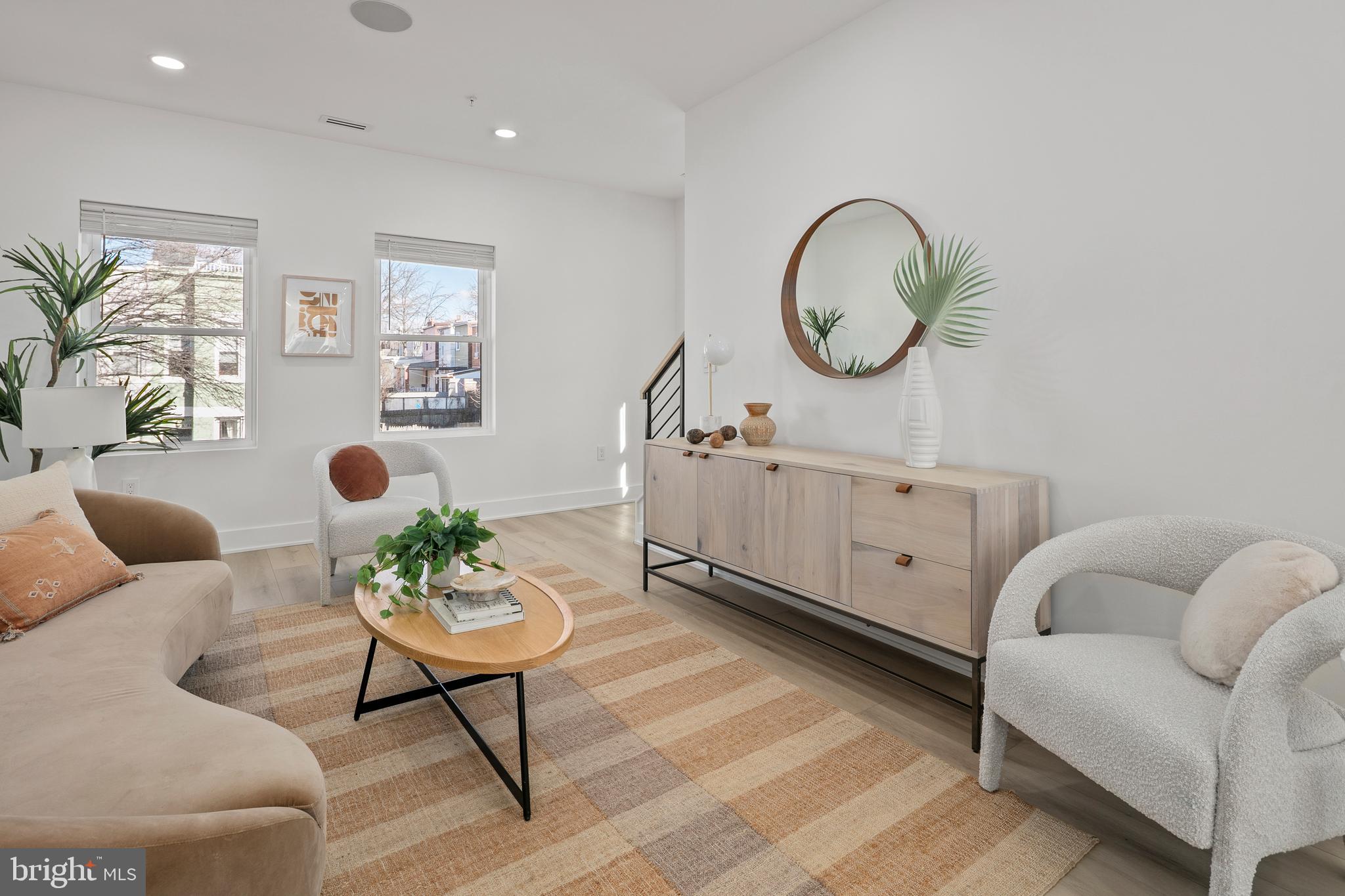 655 MORTON PLACE NE 2