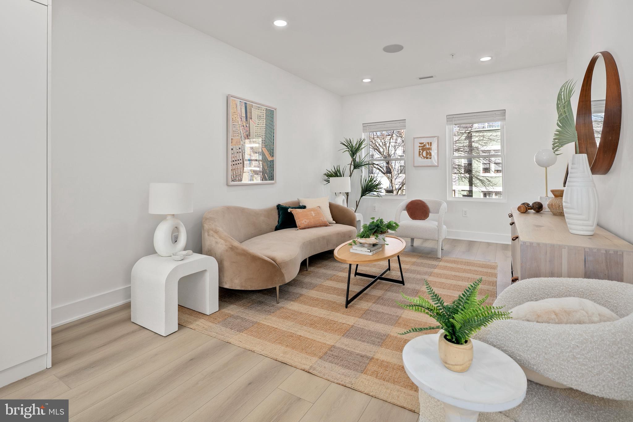 655 MORTON PLACE NE 2