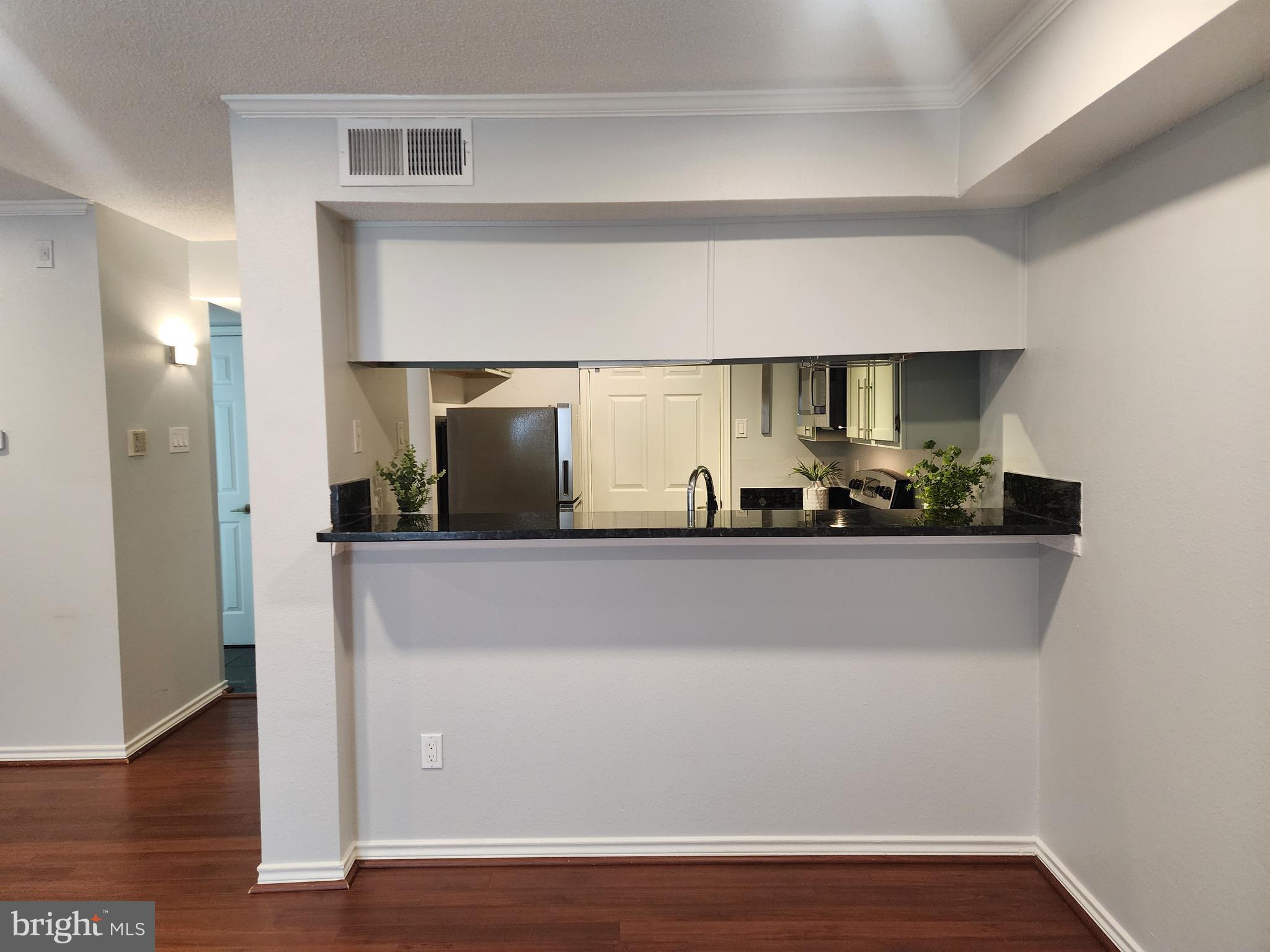 FOUNTAINS AT MCLEAN - Residential Lease