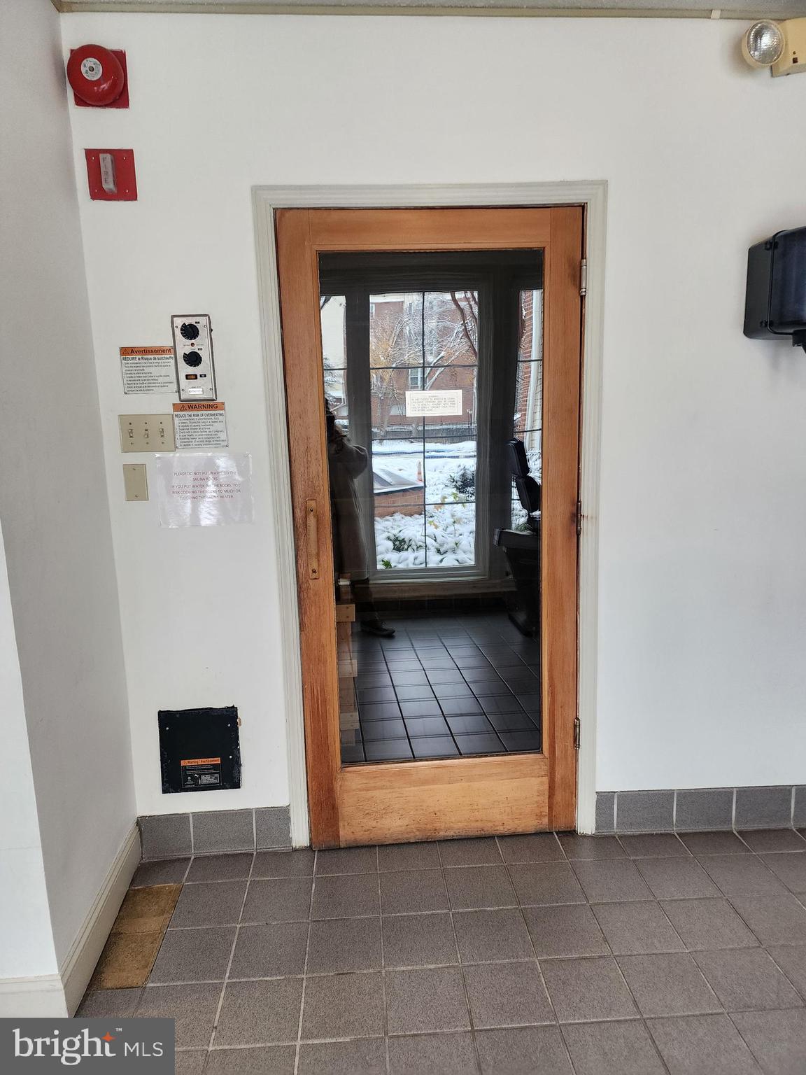 FOUNTAINS AT MCLEAN - Residential Lease