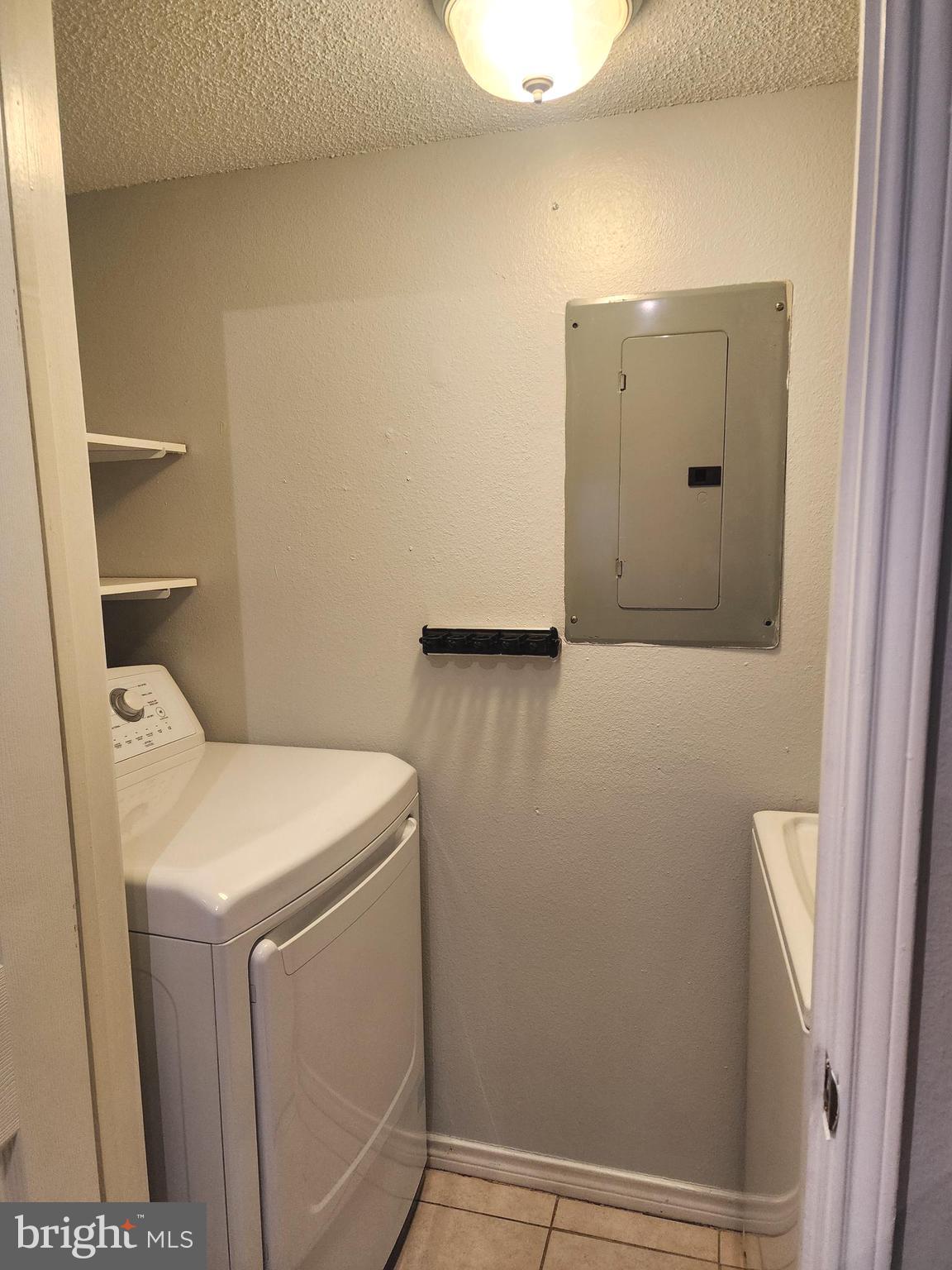 FOUNTAINS AT MCLEAN - Residential Lease