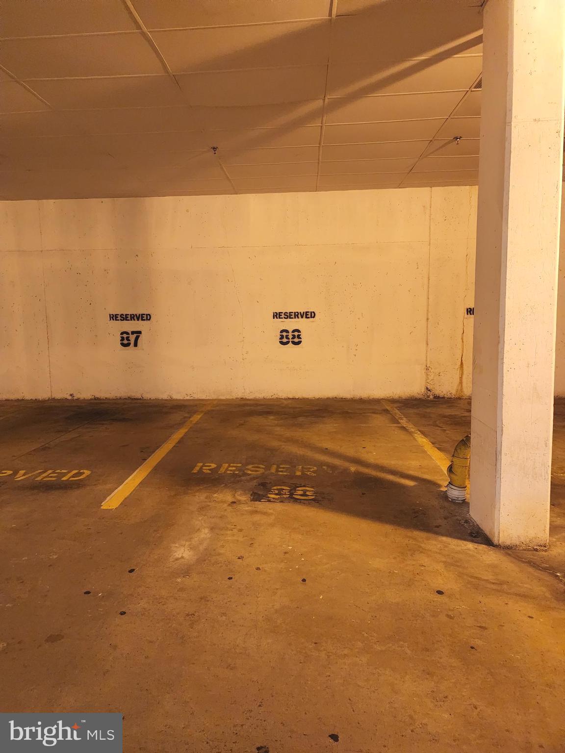 FOUNTAINS AT MCLEAN - Residential Lease