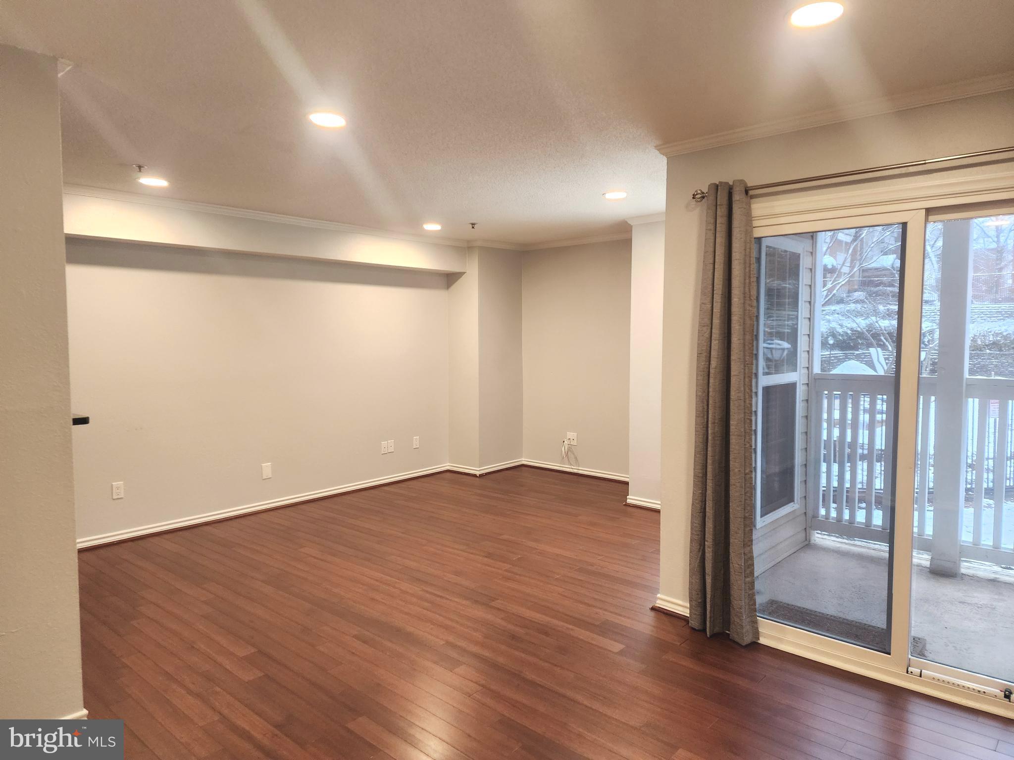 FOUNTAINS AT MCLEAN - Residential Lease