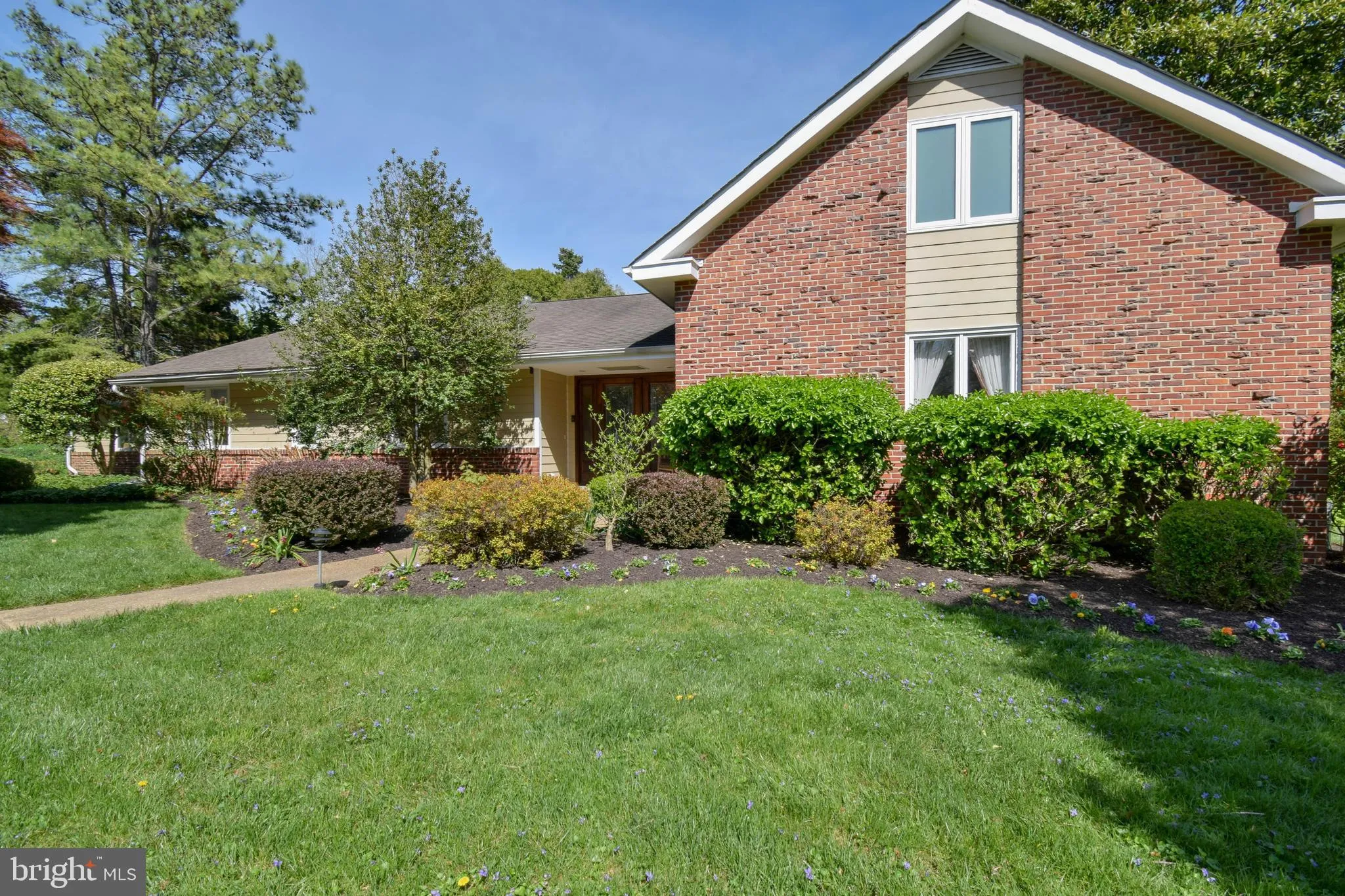 Wilmington, Delaware 19803, United States, 4 Bedrooms Bedrooms, ,3 BathroomsBathrooms,Residential,Pending,189570