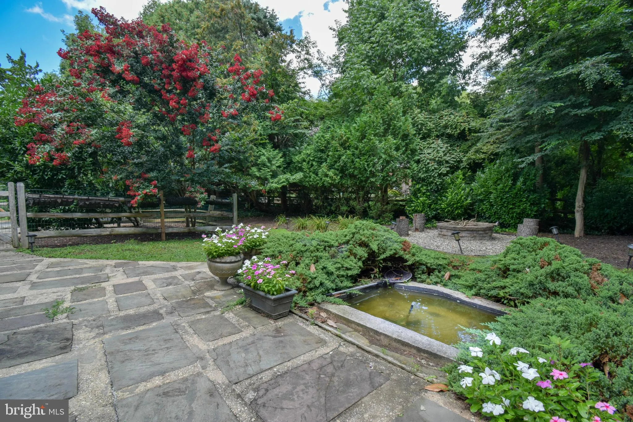 Wilmington, Delaware 19803, United States, 4 Bedrooms Bedrooms, ,3 BathroomsBathrooms,Residential,Pending,189570