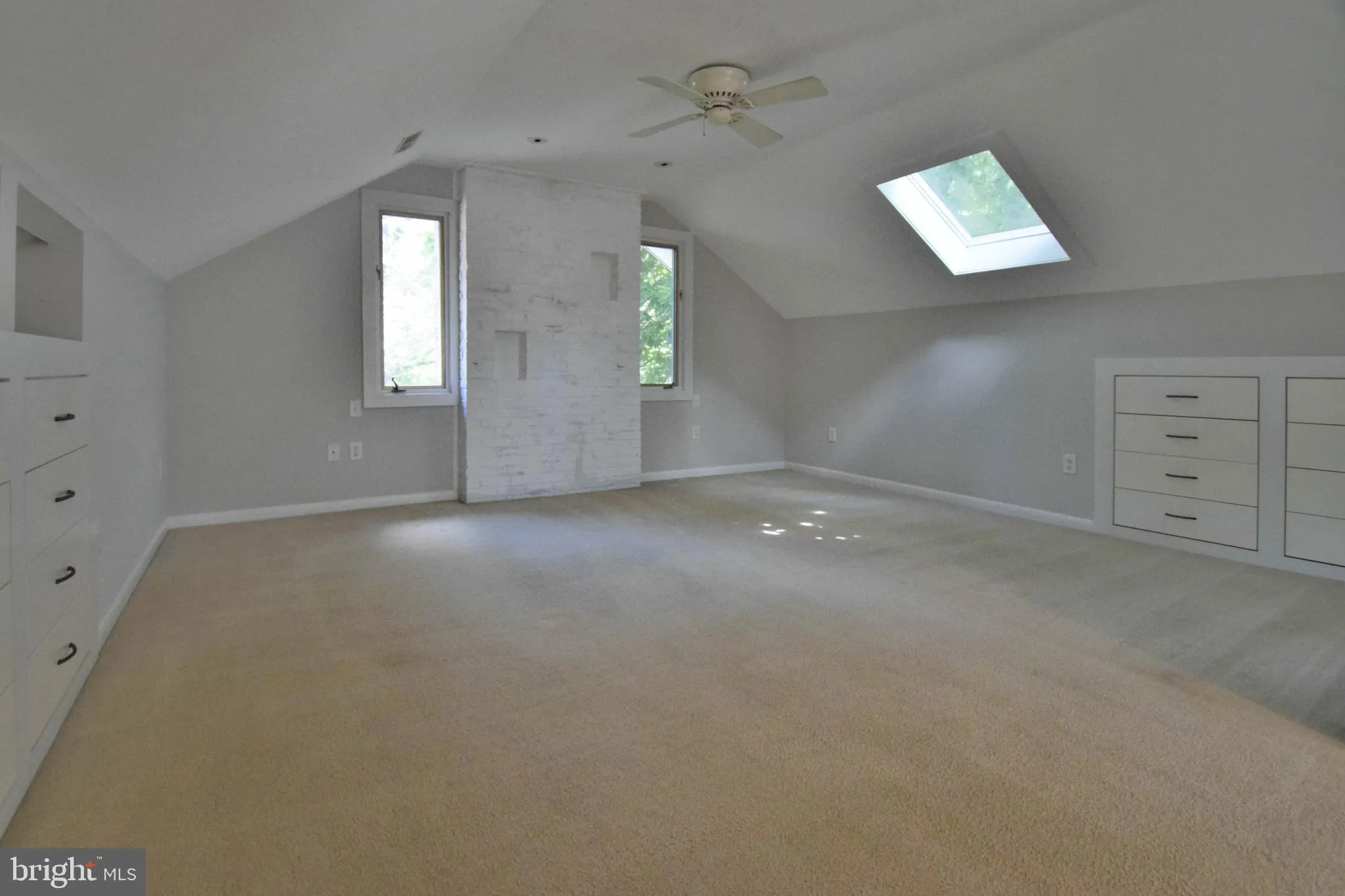 Wilmington, Delaware 19803, United States, 4 Bedrooms Bedrooms, ,3 BathroomsBathrooms,Residential,Pending,189570