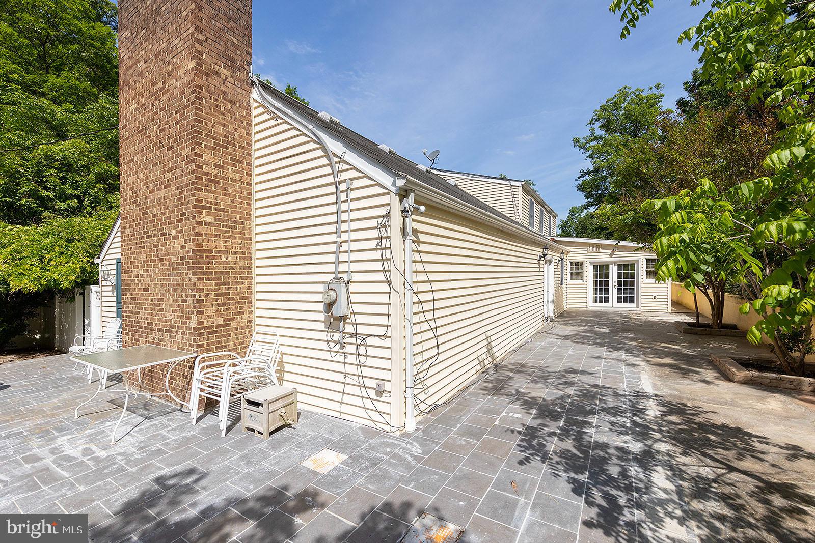 HOMEWOOD - Residential