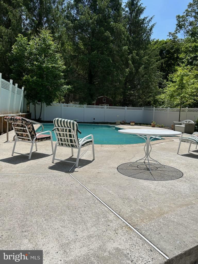 HOMEWOOD - Residential