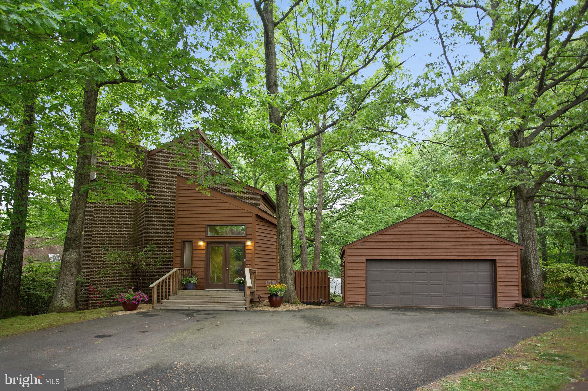 RESTON - Residential