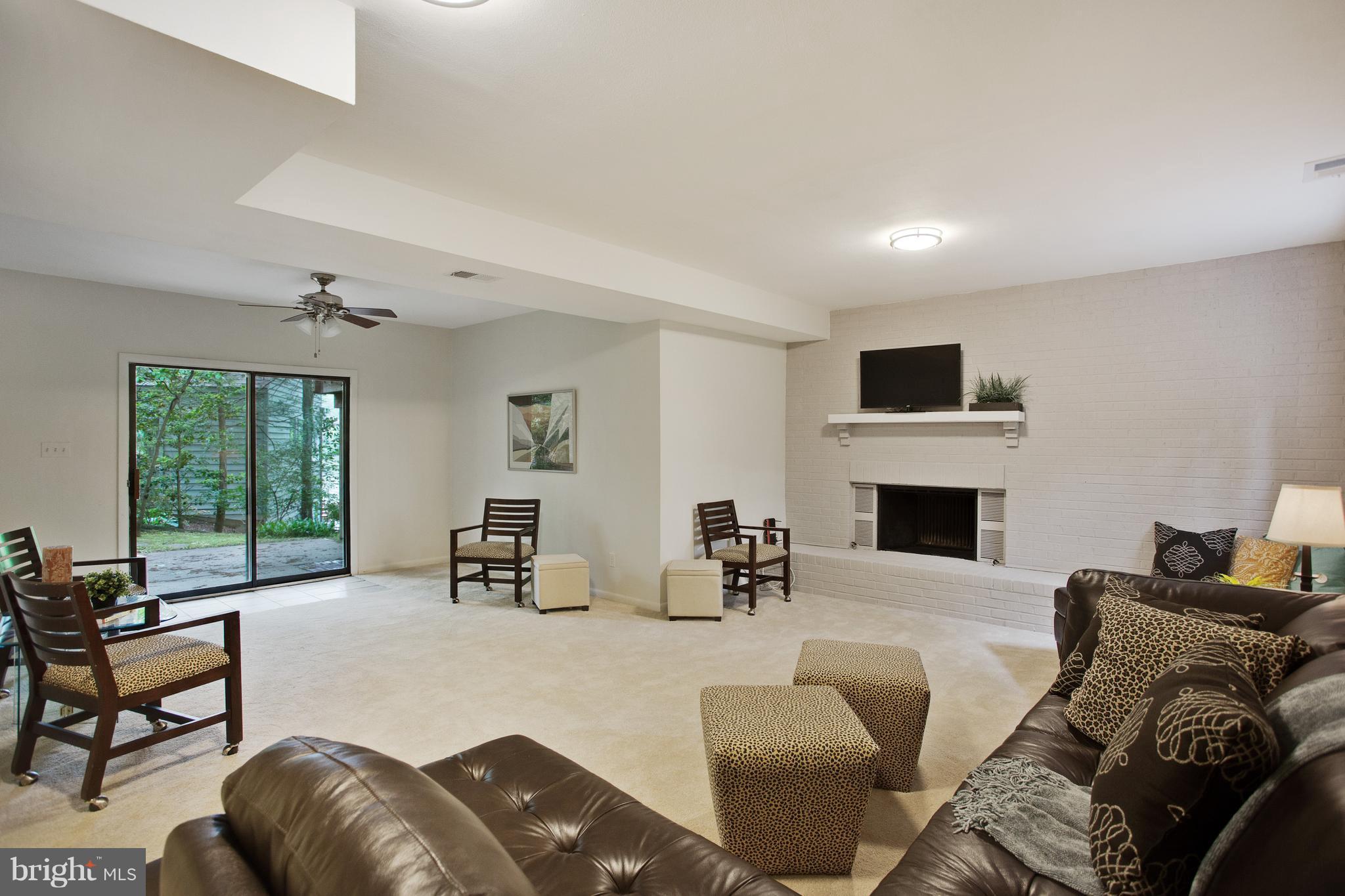 RESTON - Residential