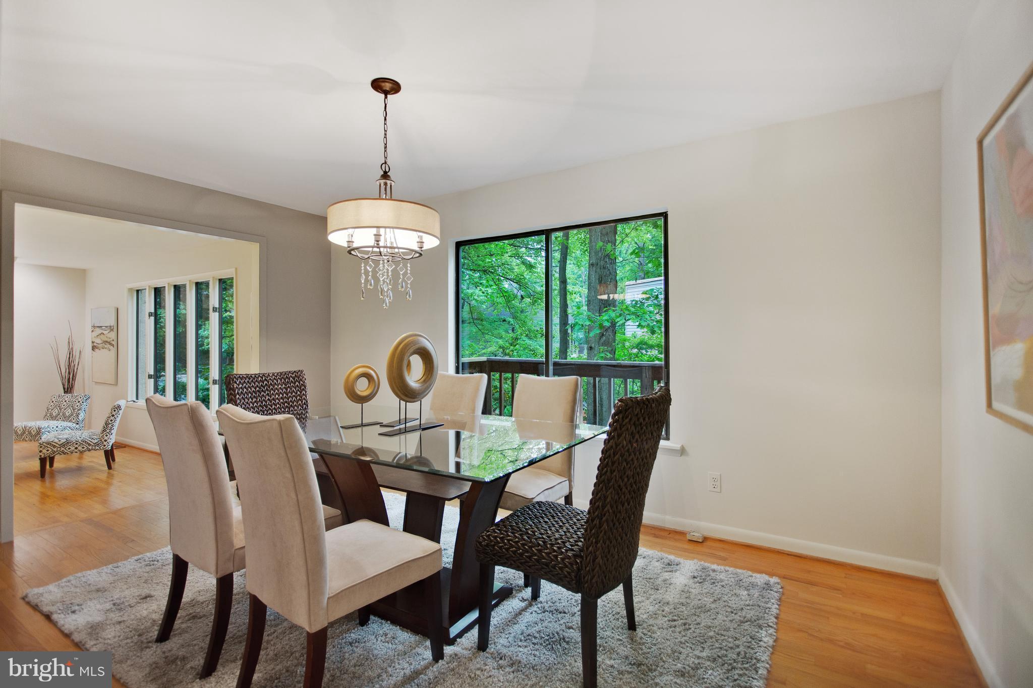 RESTON - Residential