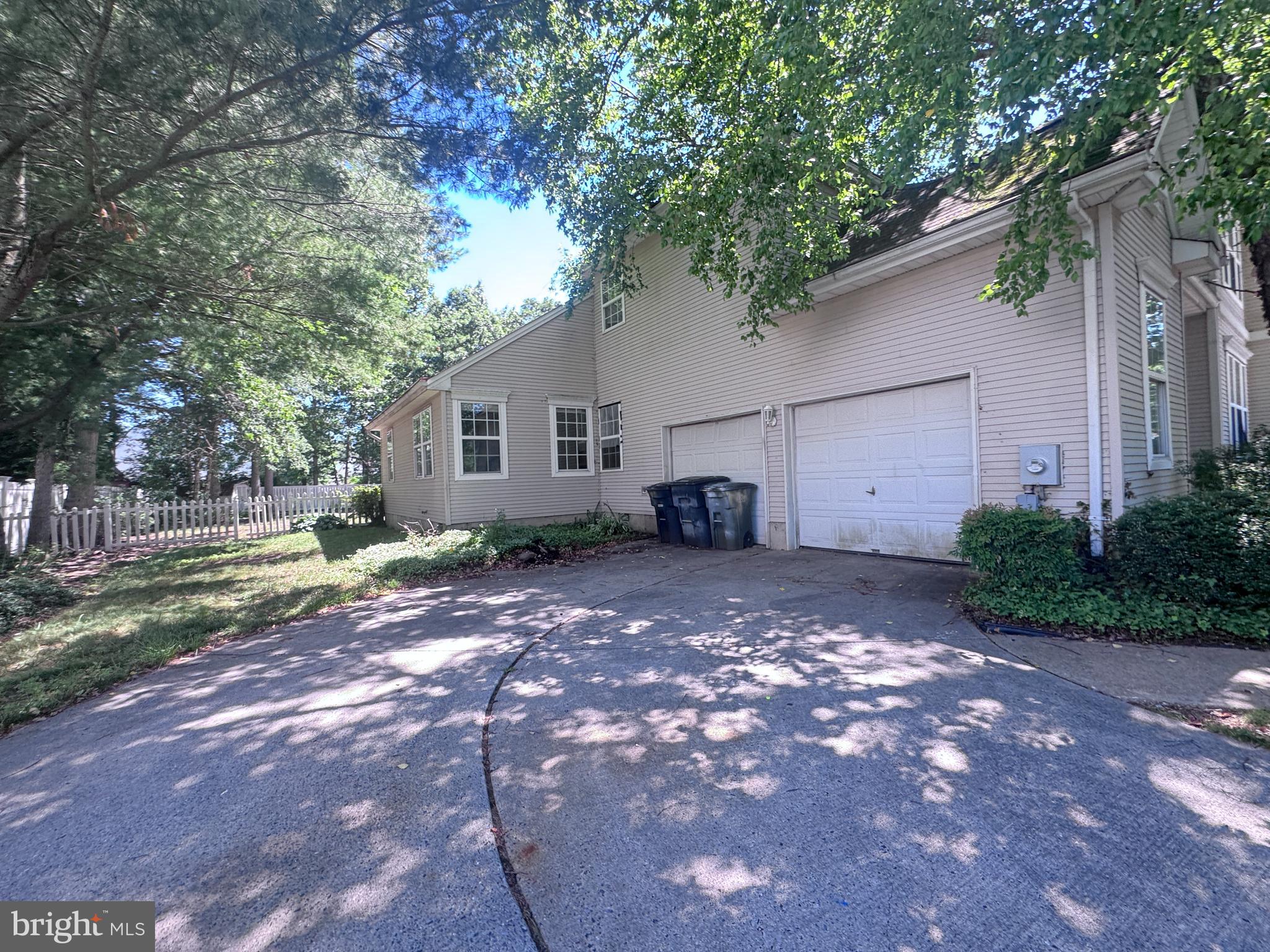 1721 BIDEN LANE