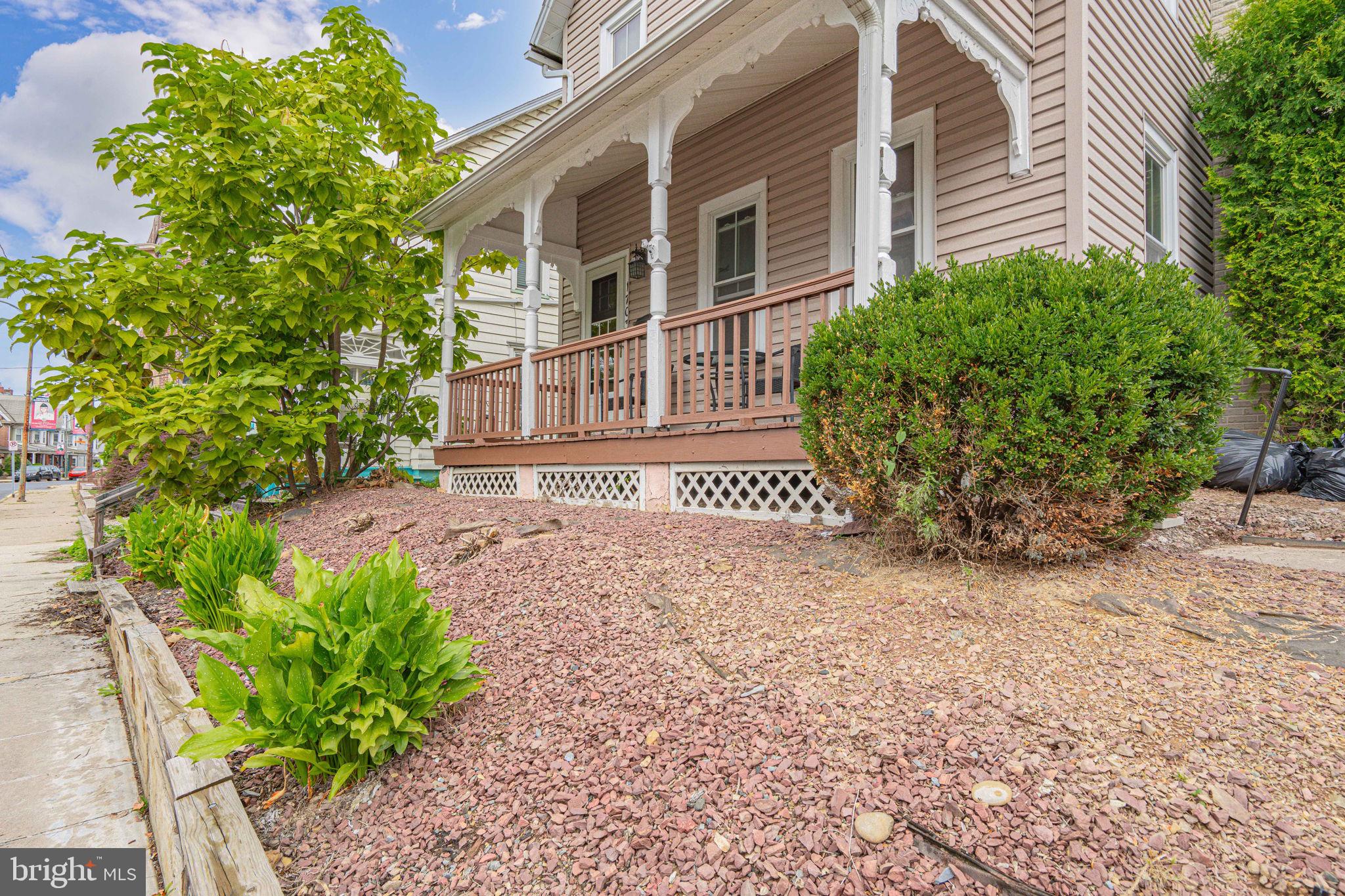 1703 MAIN STREET