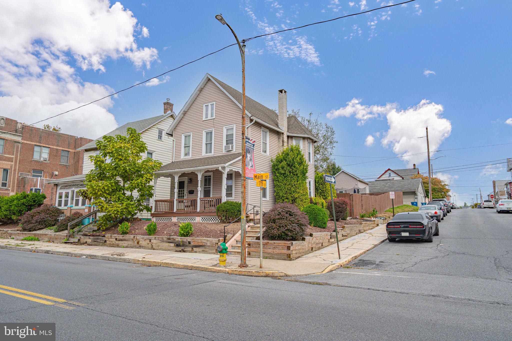 1703 MAIN STREET