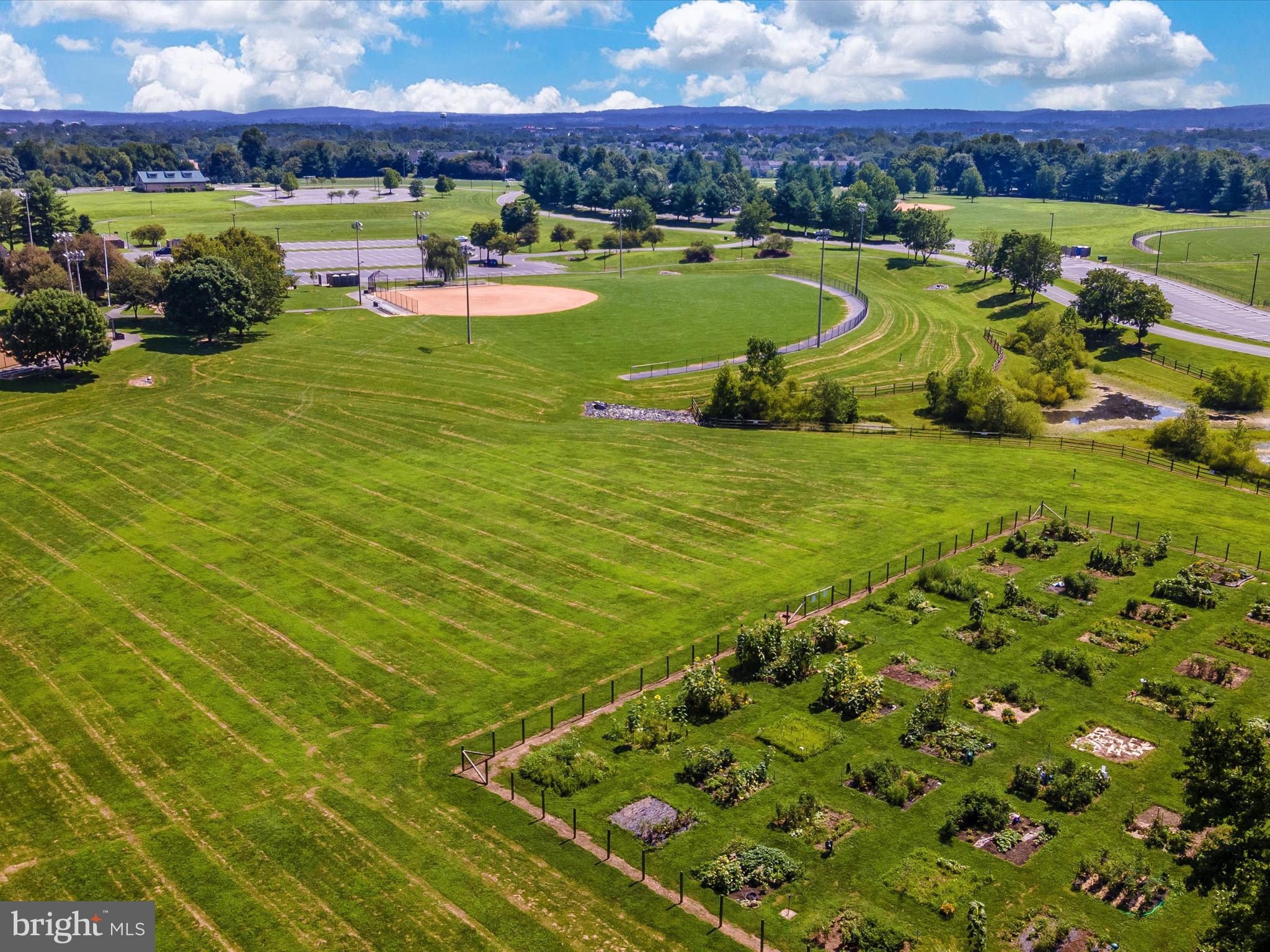 BALLENGER CREEK MEADOWS - Residential