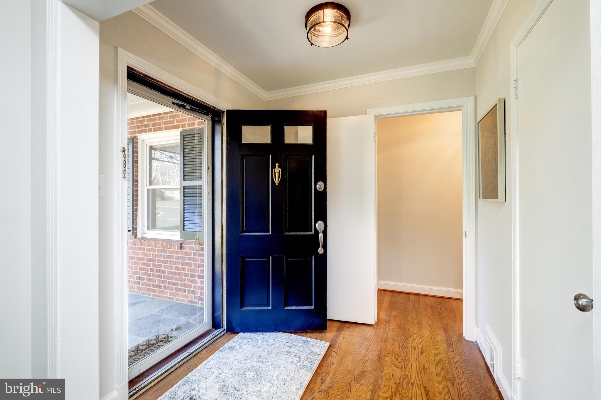 2900 LINDEN LANE