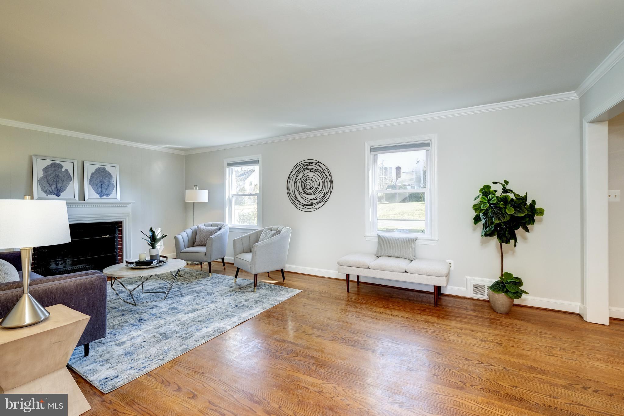 2900 LINDEN LANE