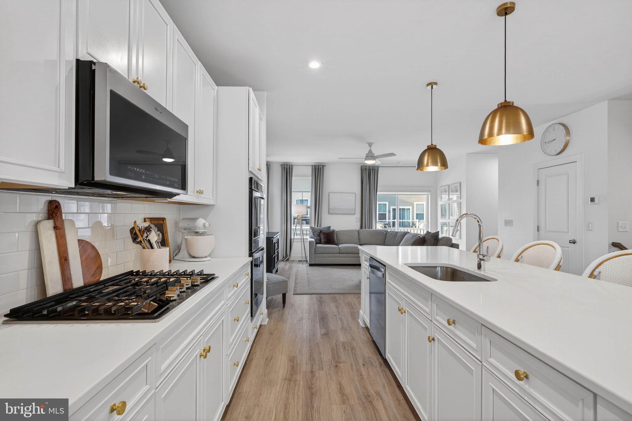 POTOMAC SHORES - Residential