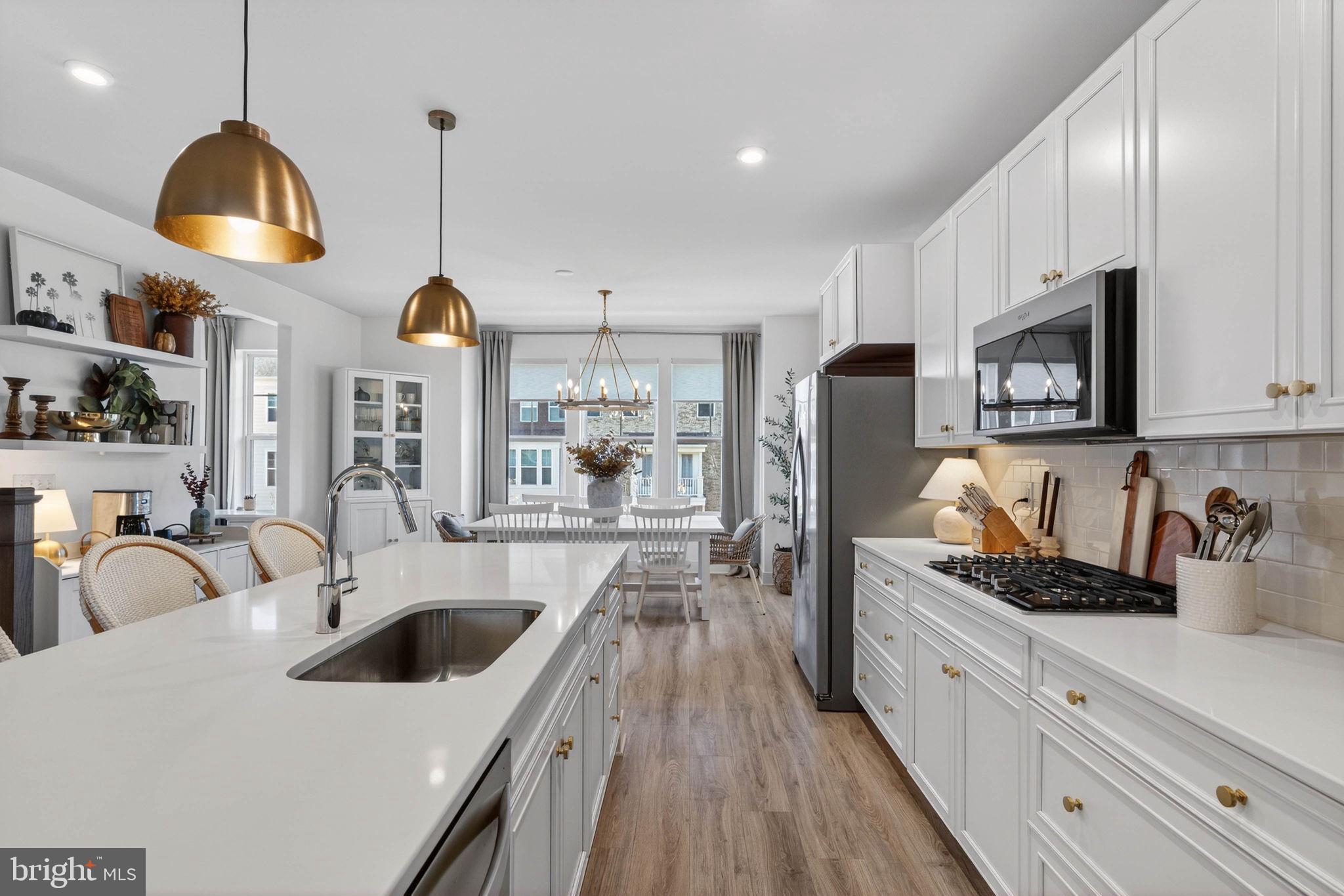 POTOMAC SHORES - Residential