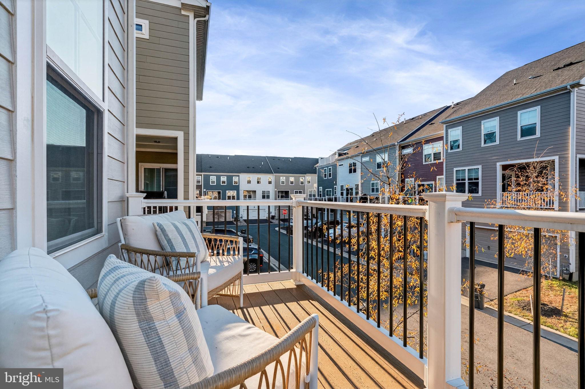 POTOMAC SHORES - Residential