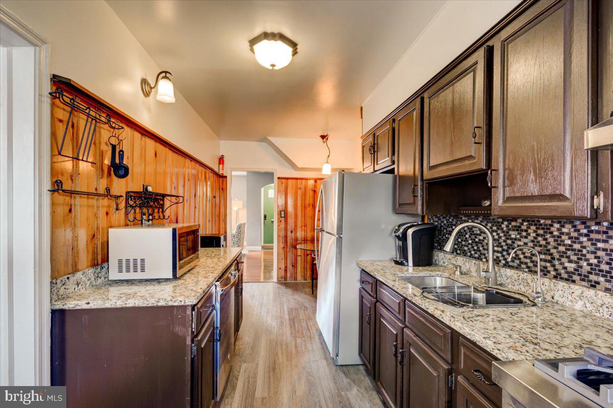 NORTHWOOD - Residential