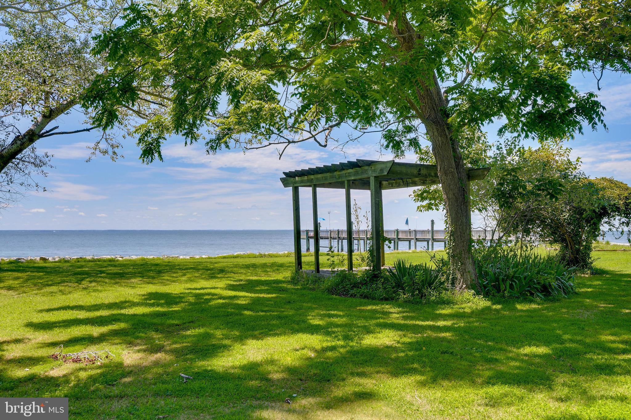 CORNFIELD HARBOR - Residential