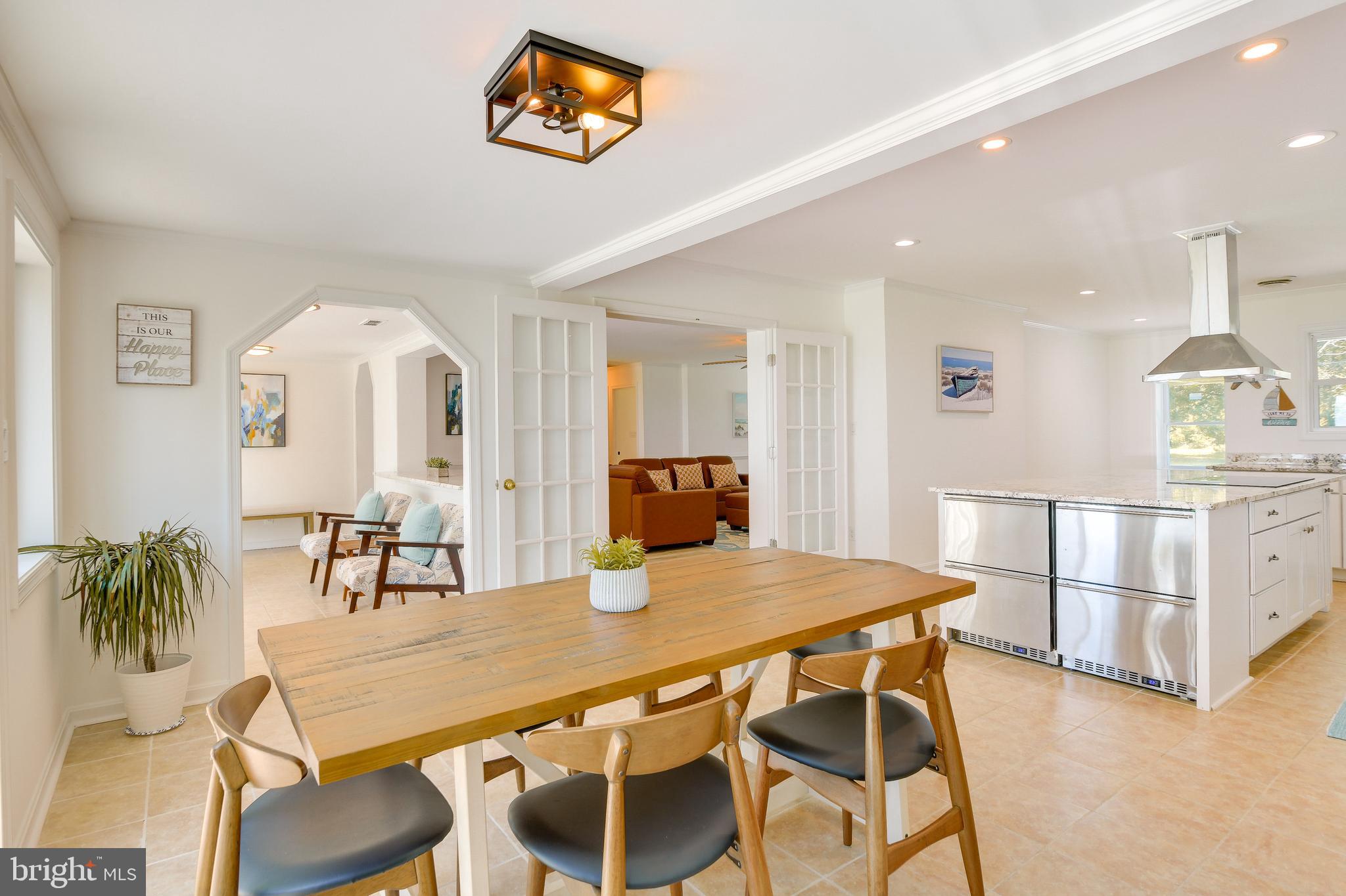 CORNFIELD HARBOR - Residential