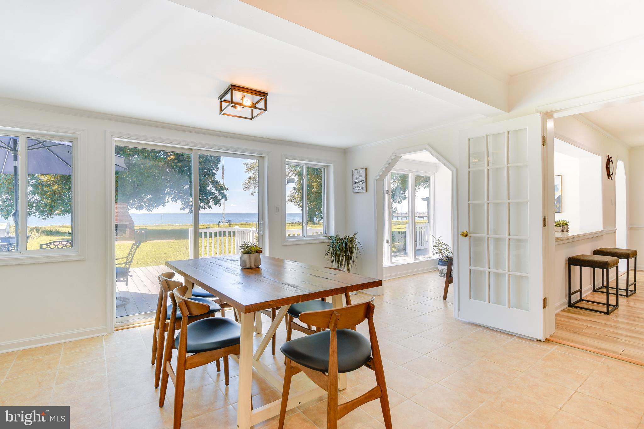 CORNFIELD HARBOR - Residential
