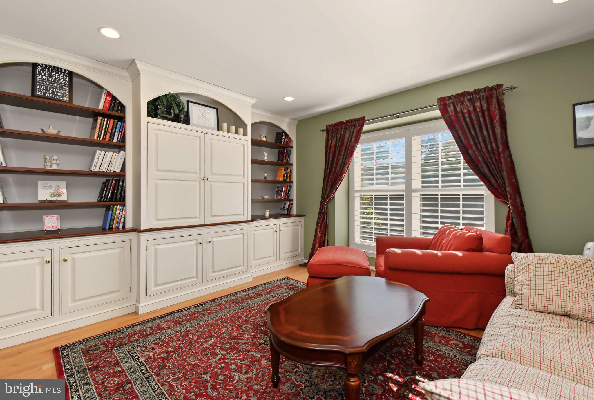 214 ABBEY LANE