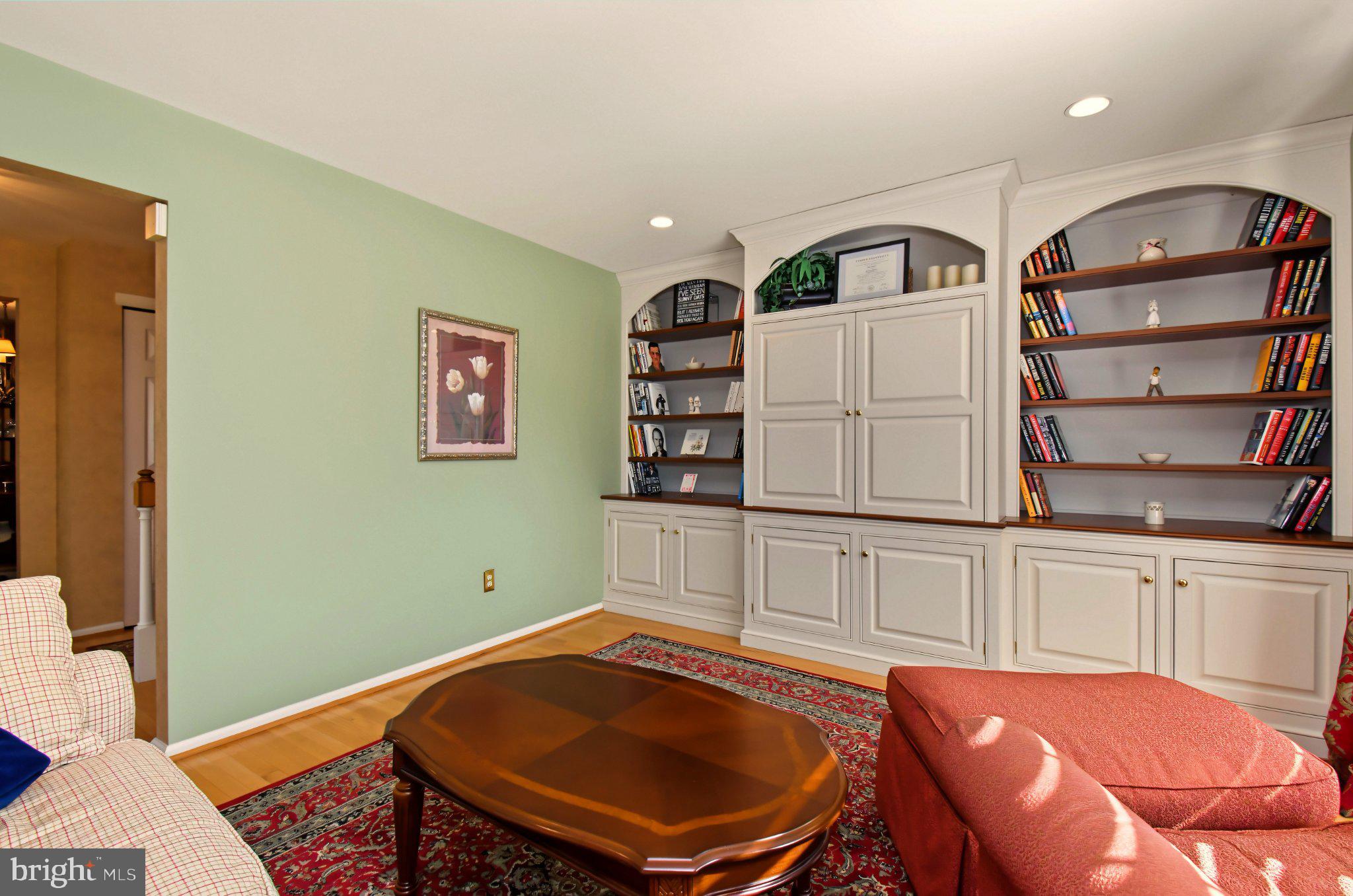 214 ABBEY LANE