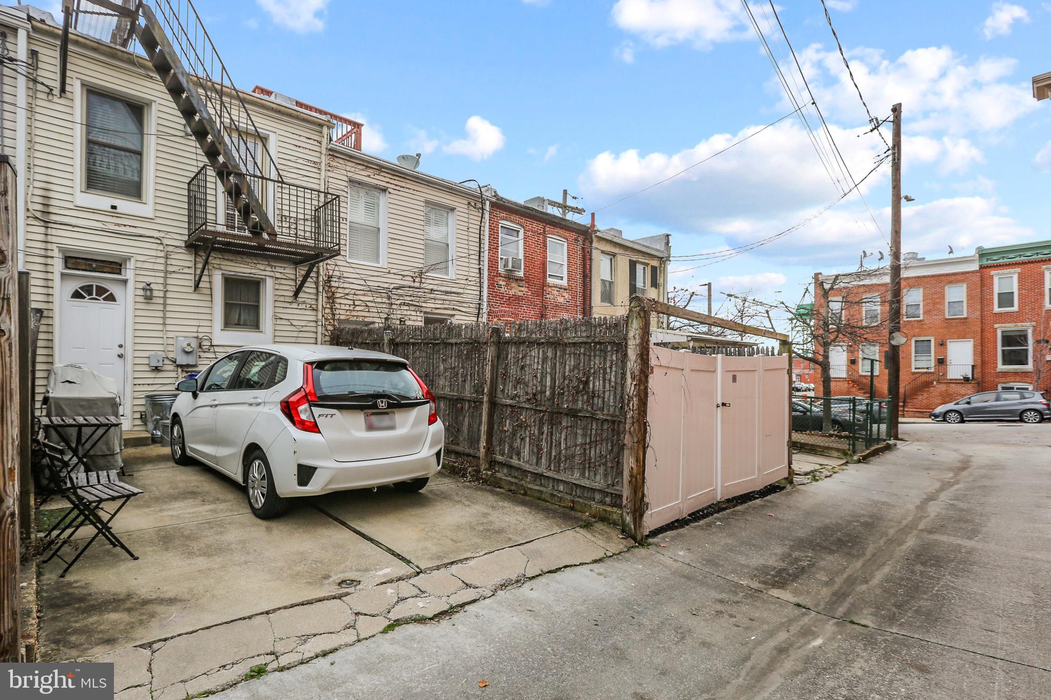 FEDERAL HILL HISTORIC DISTRICT - Residential Lease