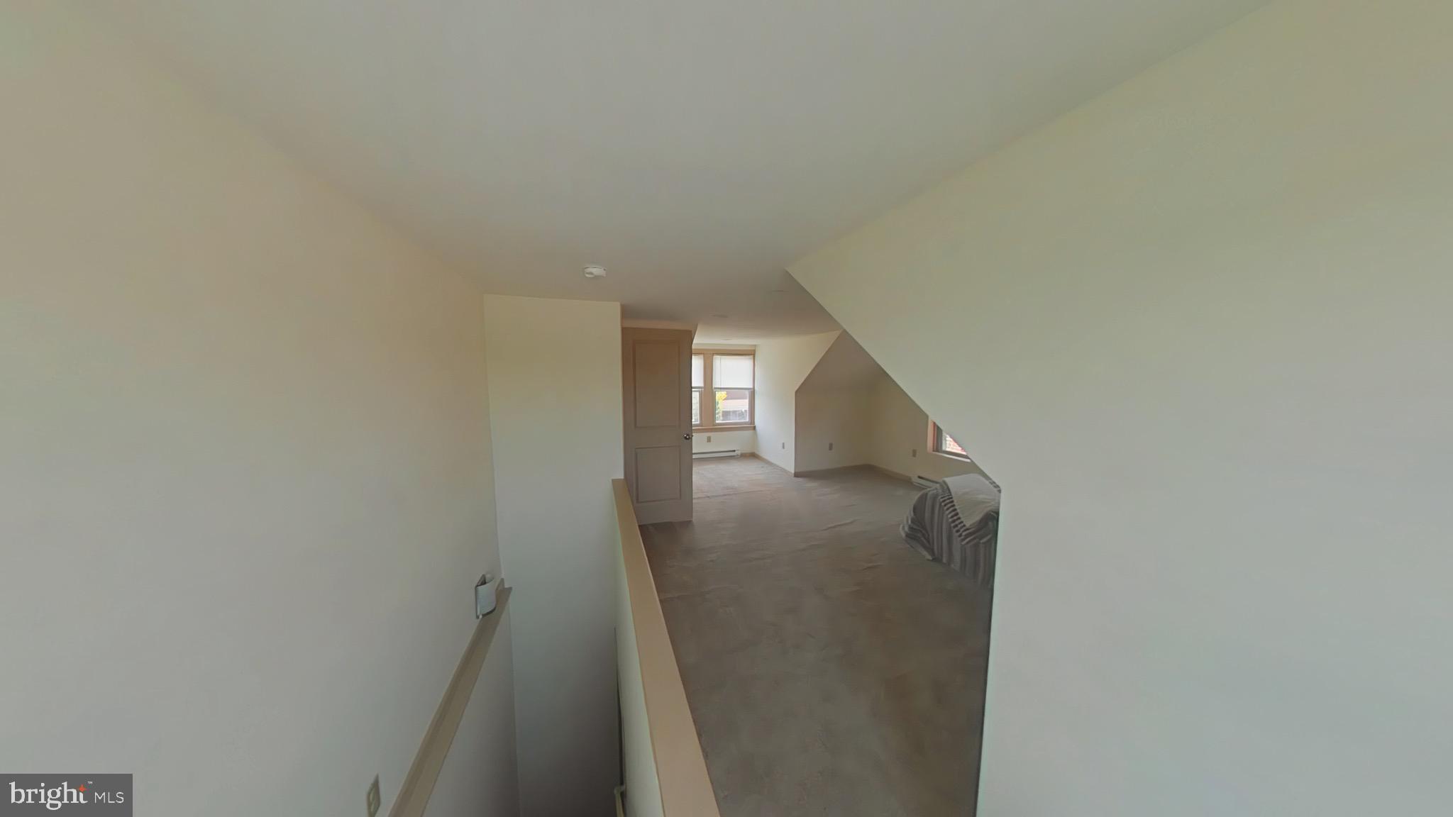 904 LOCUST STREET