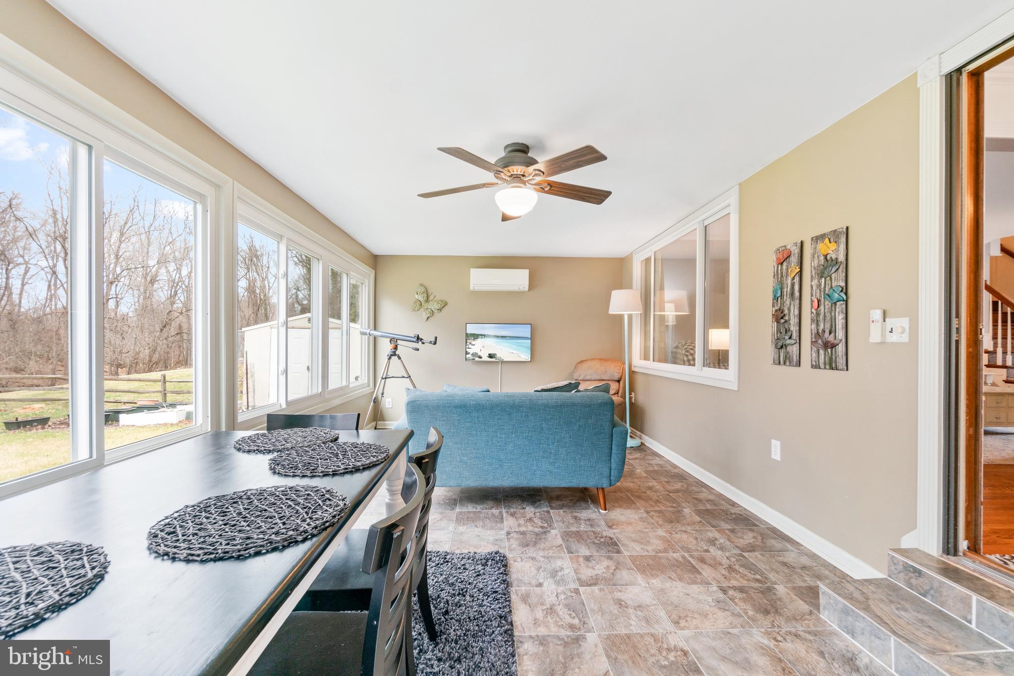 BROOKEVILLE KNOLLS - Residential