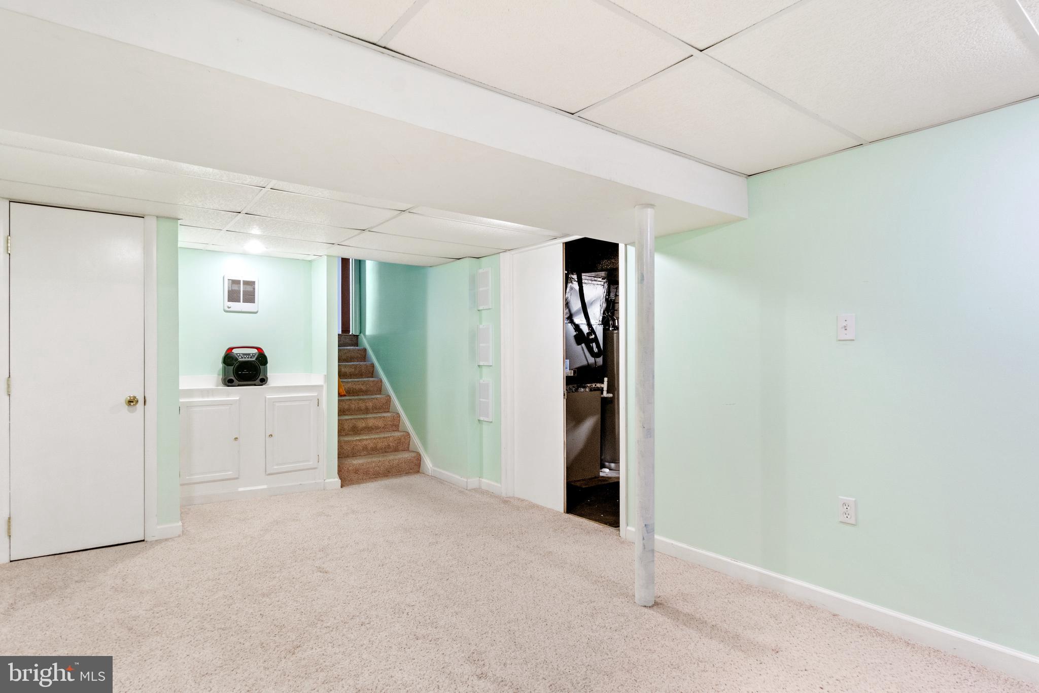 BROOKEVILLE KNOLLS - Residential