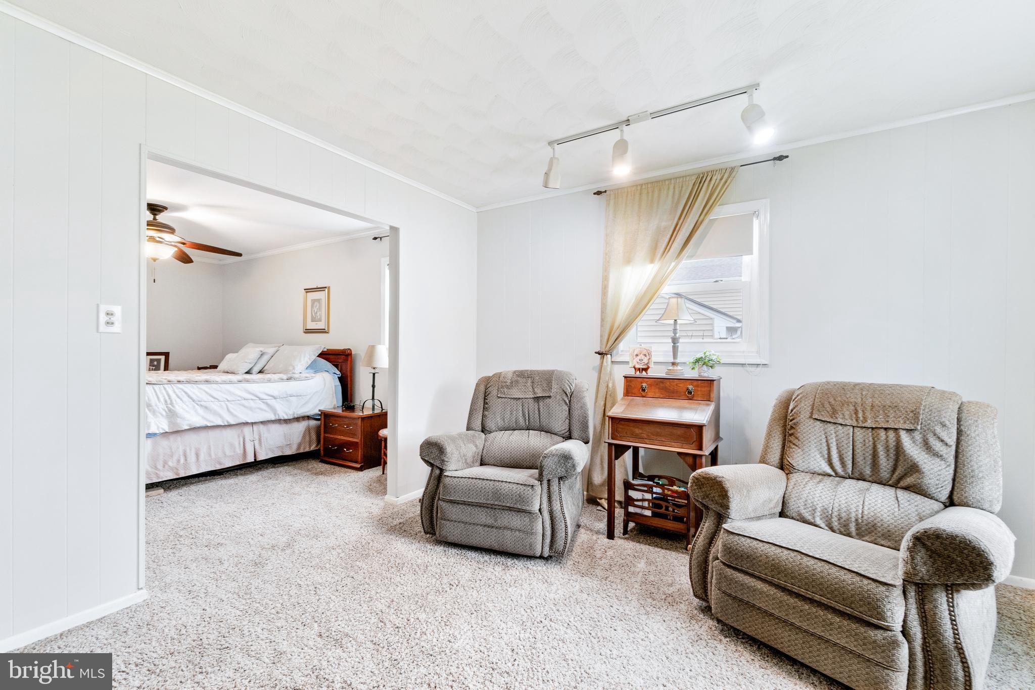 BROOKEVILLE KNOLLS - Residential