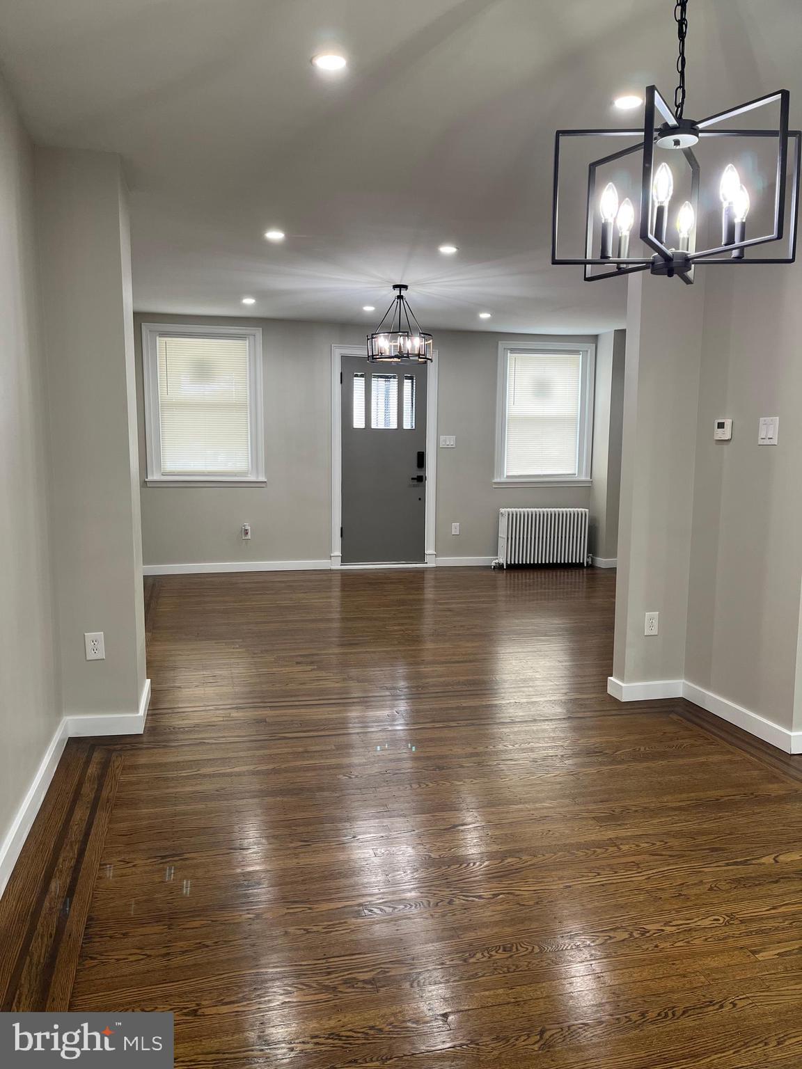LAWNDALE - Residential