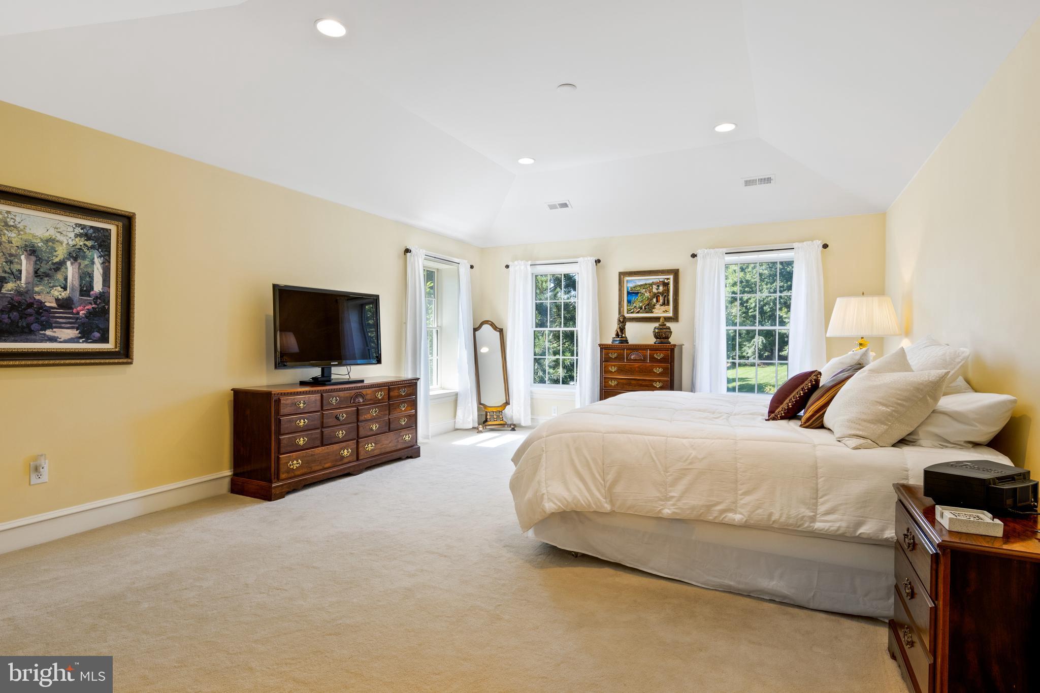 SAYBROOK - Residential