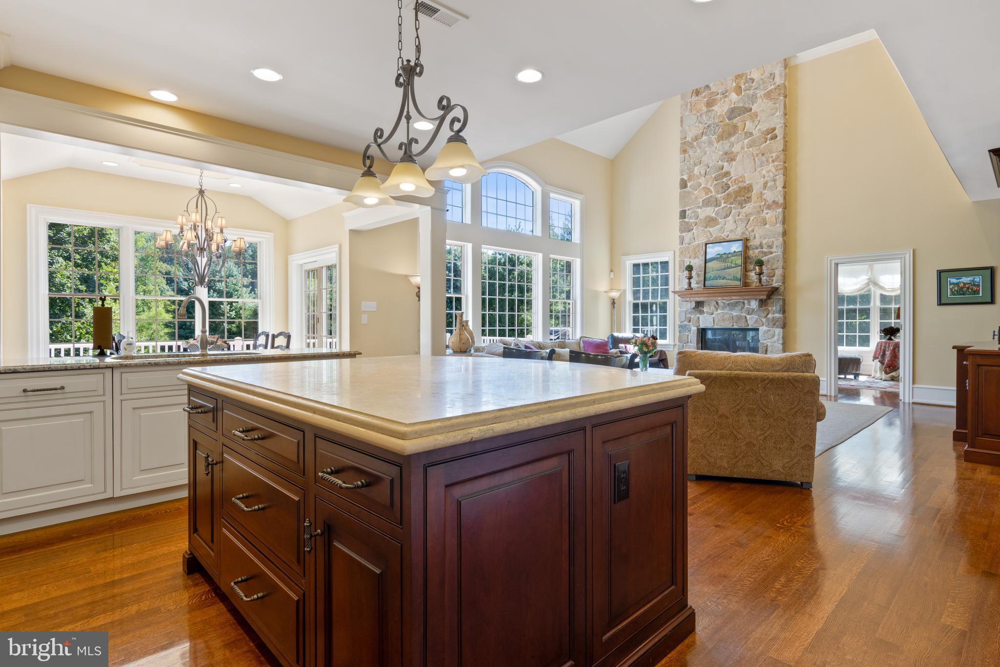 SAYBROOK - Residential