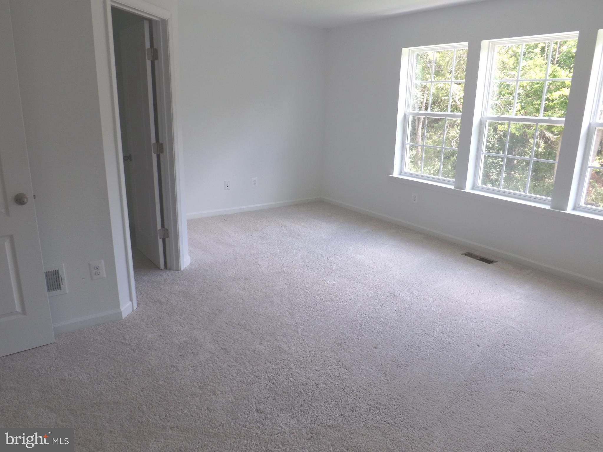 MCCAULEY CROSSING - Residential Lease