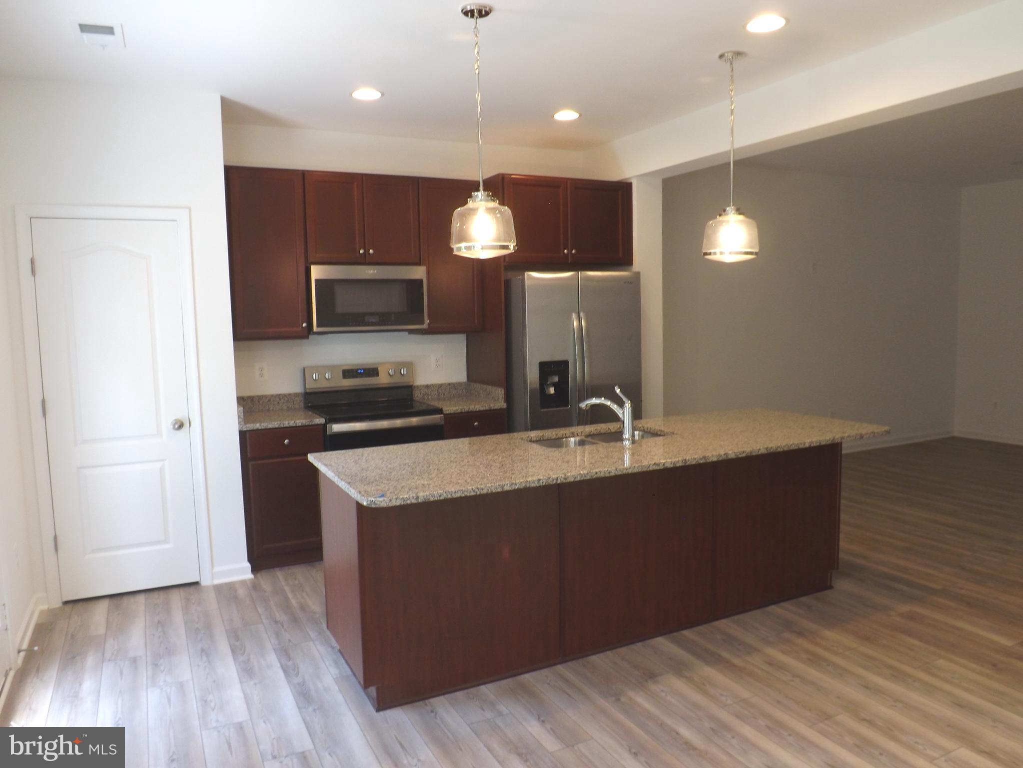 MCCAULEY CROSSING - Residential Lease