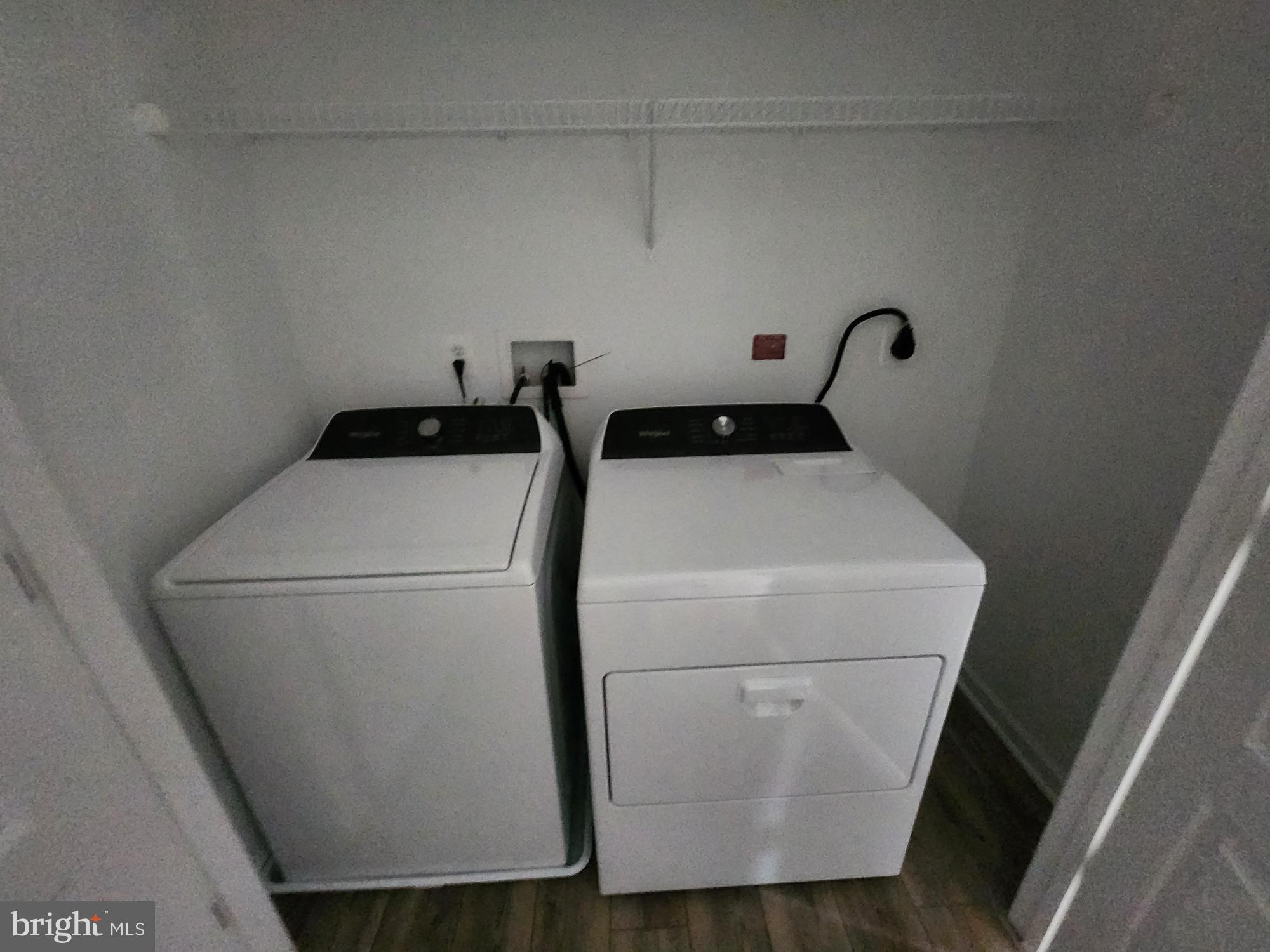 MCCAULEY CROSSING - Residential Lease