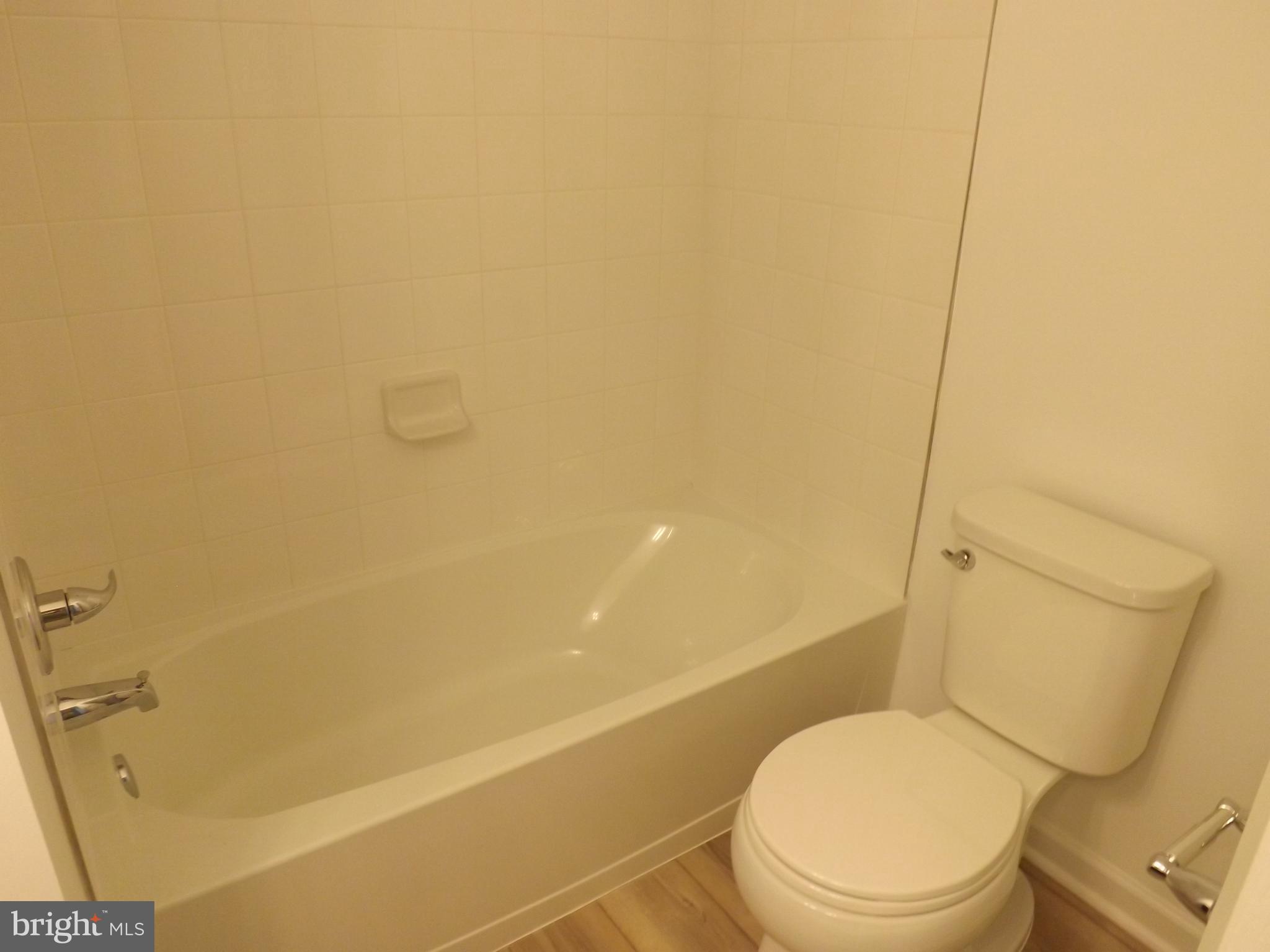 MCCAULEY CROSSING - Residential Lease