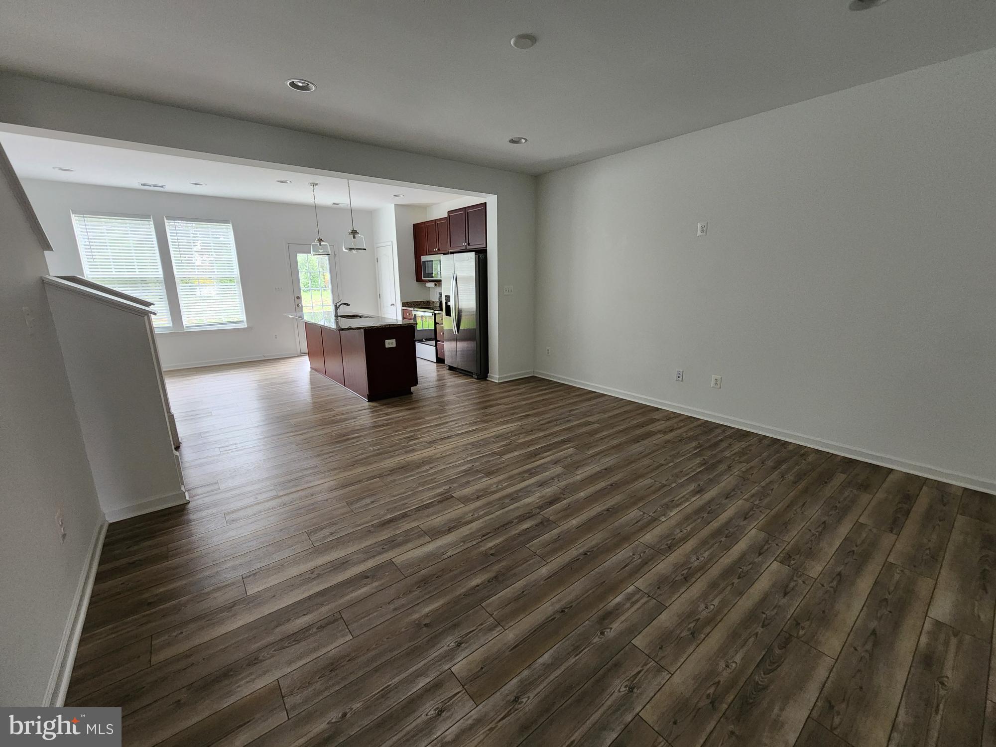 MCCAULEY CROSSING - Residential Lease