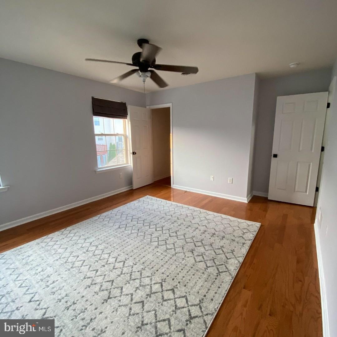 COLONIAL HILLS - Residential