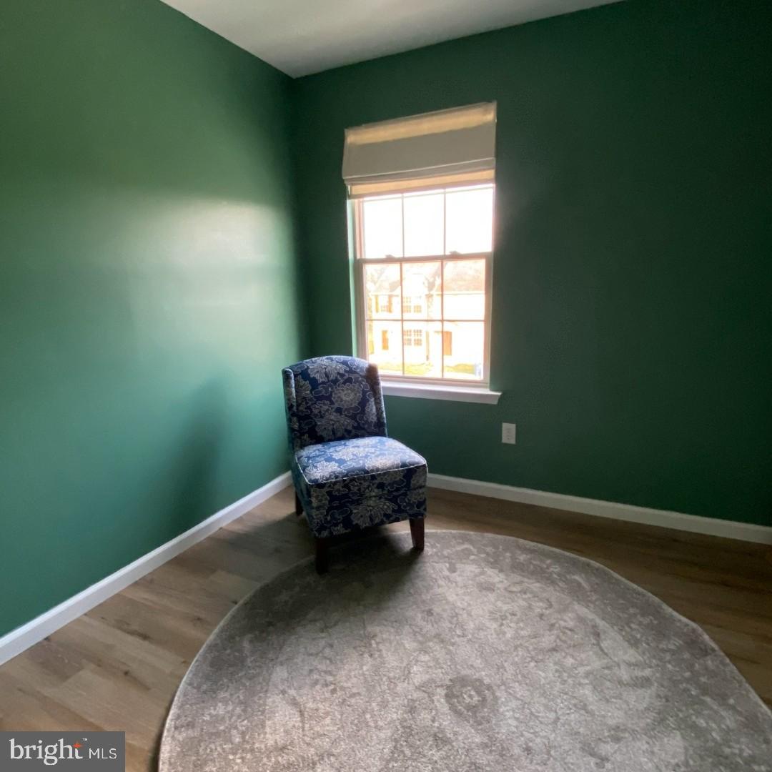 COLONIAL HILLS - Residential