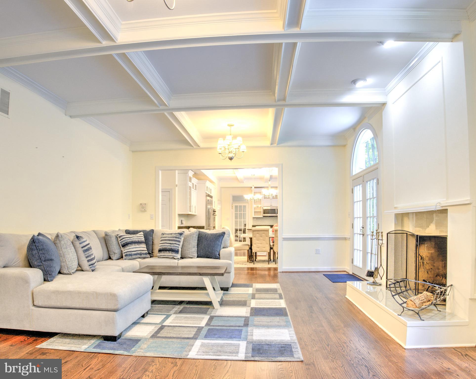 CLIFTON HUNT - Residential