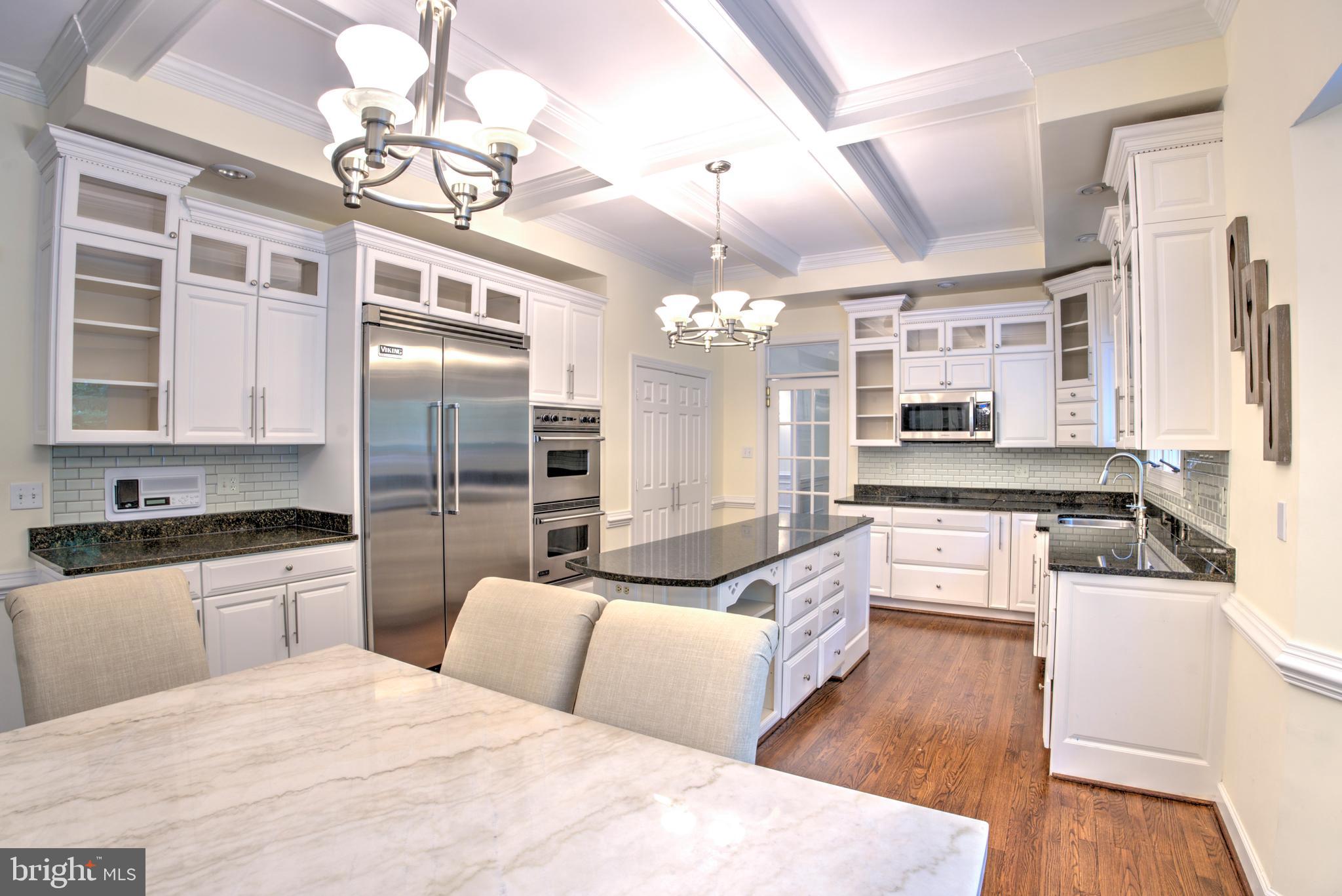 CLIFTON HUNT - Residential