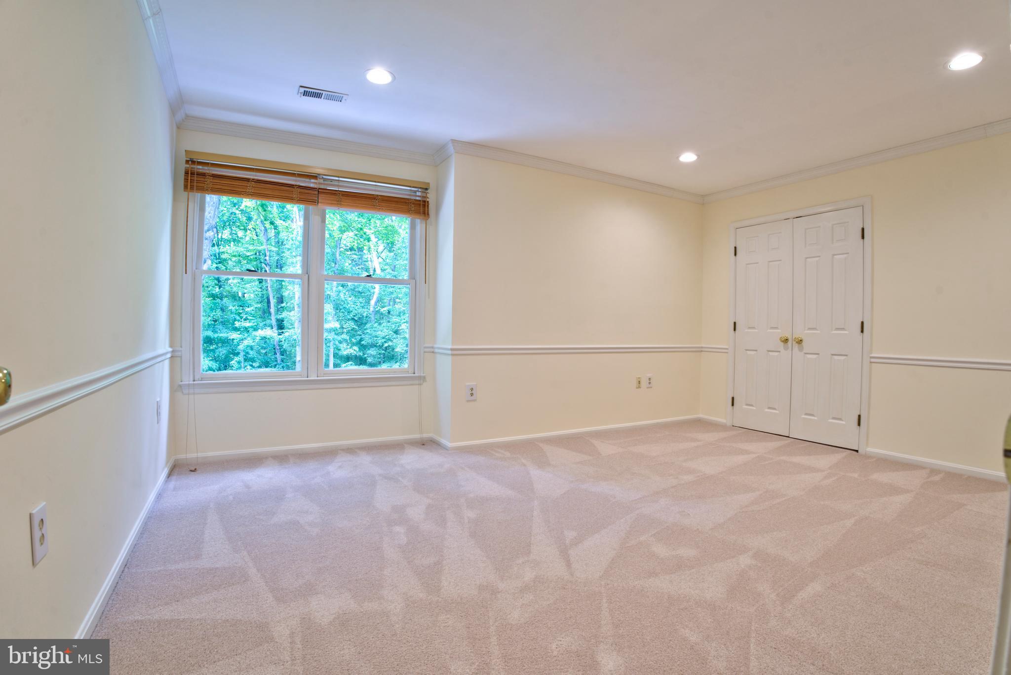 CLIFTON HUNT - Residential